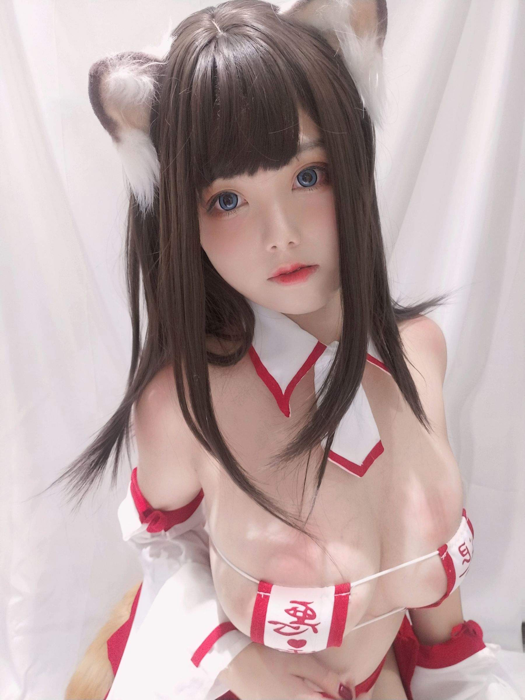 [Cosplay写真] 萌系小姐姐蜜汁猫裘 – 巫女小狐狸 [22P]