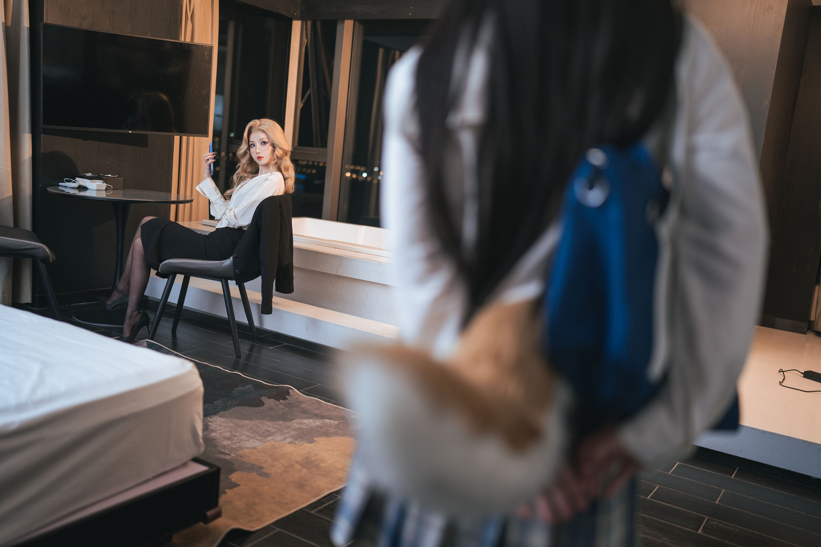 rioko凉凉子&#038;面饼仙儿 – 女上司双人版 [40P]