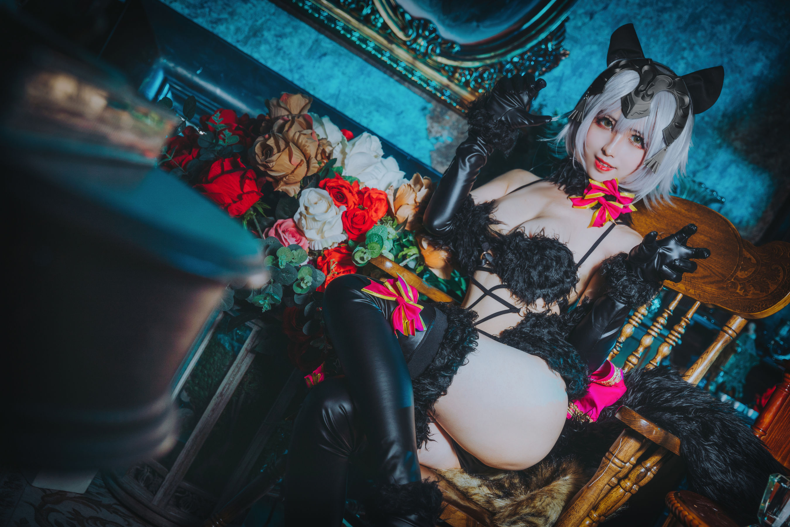 COS福利rioko凉凉子 黑色贞德 [16P]