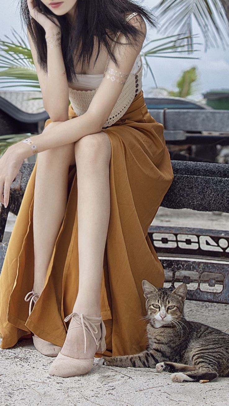 动漫博主南桃Momoko – 黄裤 [10P]