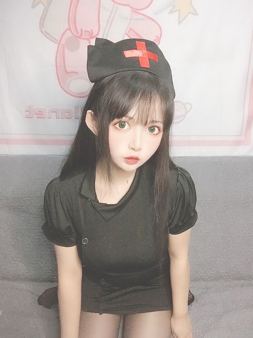 大眼萌妹黑猫猫OvO – 护士喵 [19P]