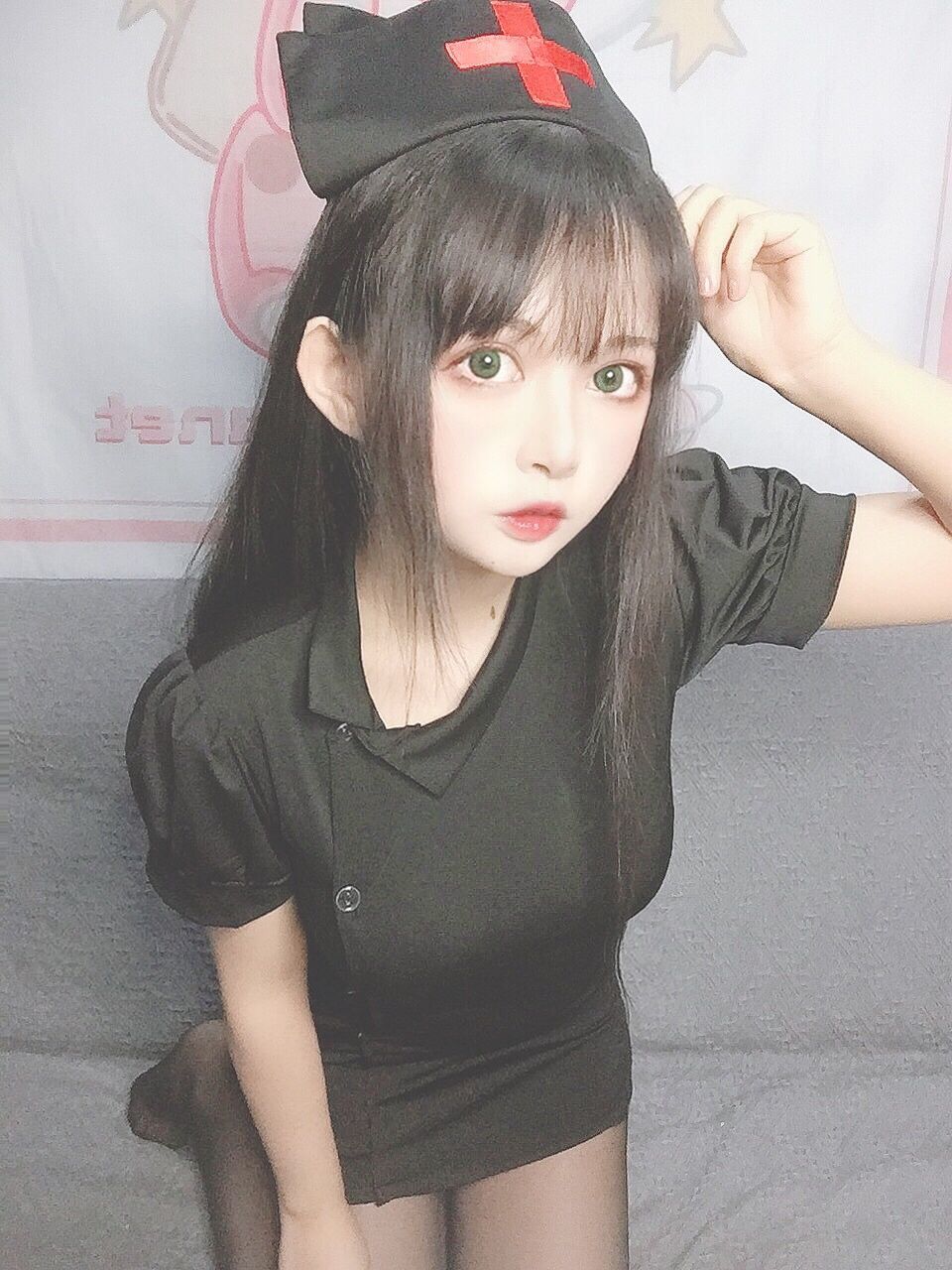 大眼萌妹黑猫猫OvO – 护士喵 [19P]