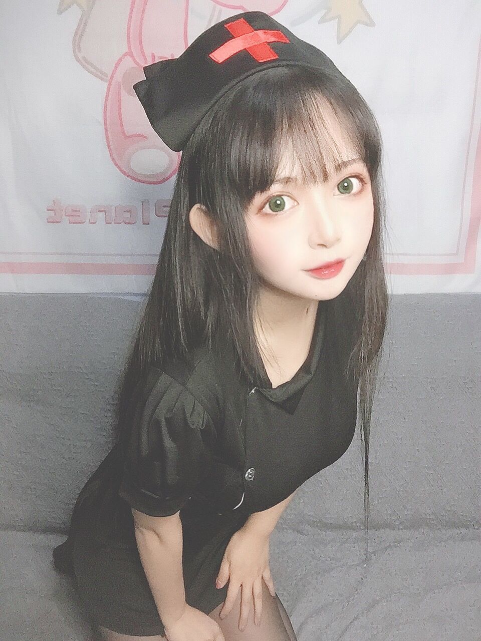 大眼萌妹黑猫猫OvO – 护士喵 [19P]