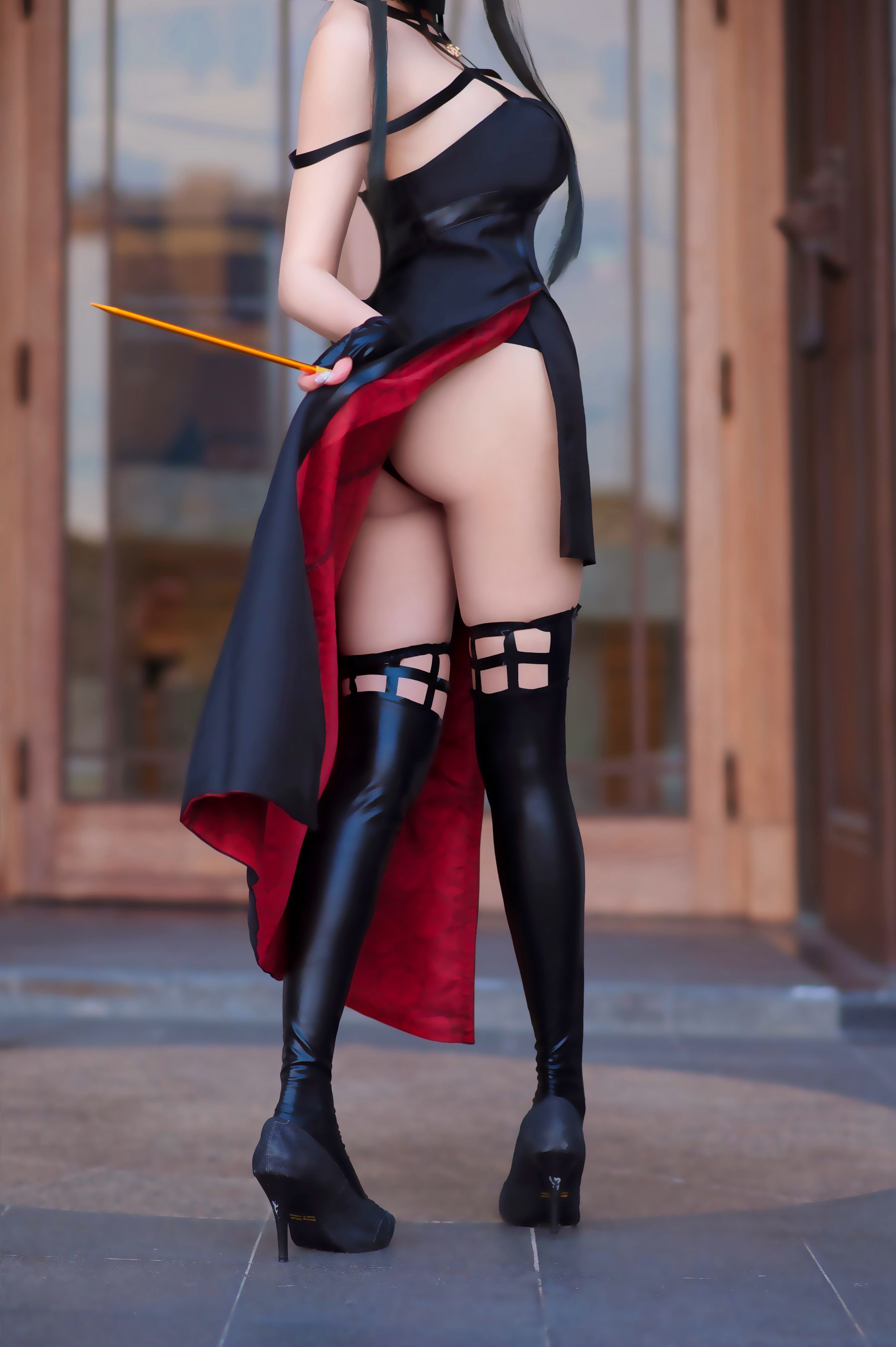 花リリ(Plant Lily) – Yor Forger [18P]