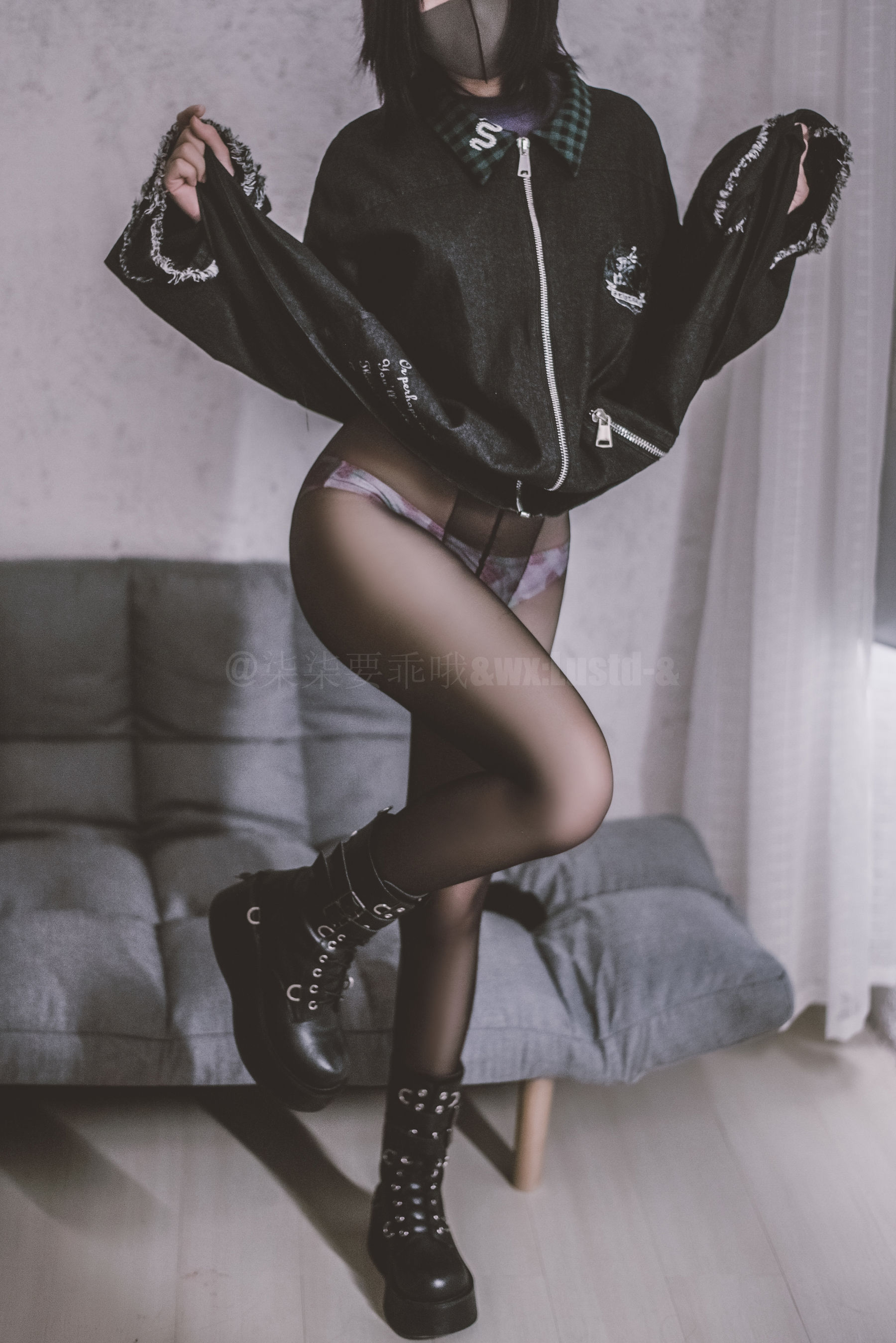 动漫博主柒柒要乖哦 – 私服 [59P]