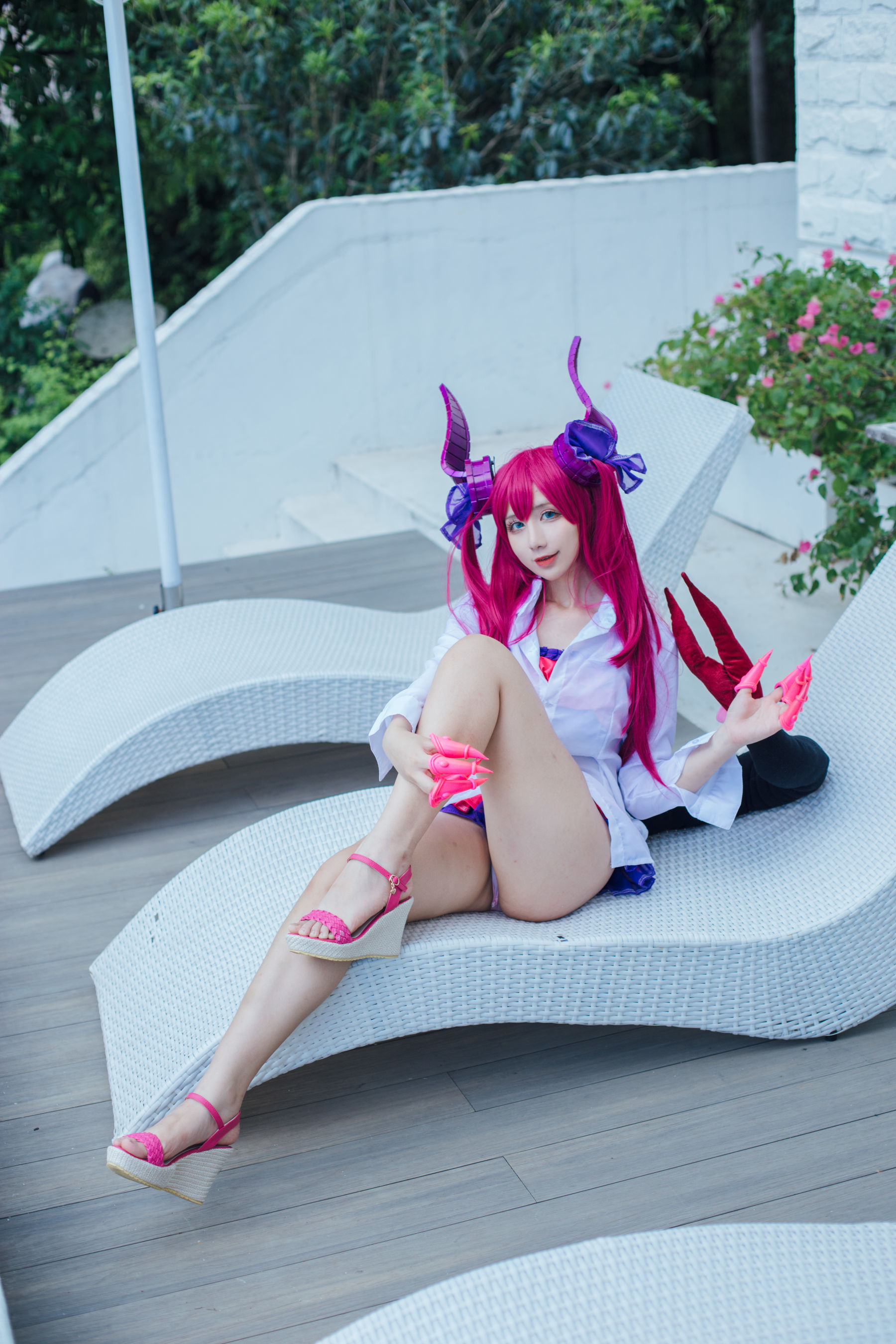 动漫博主九曲Jean – 龙娘泳装 [14P]