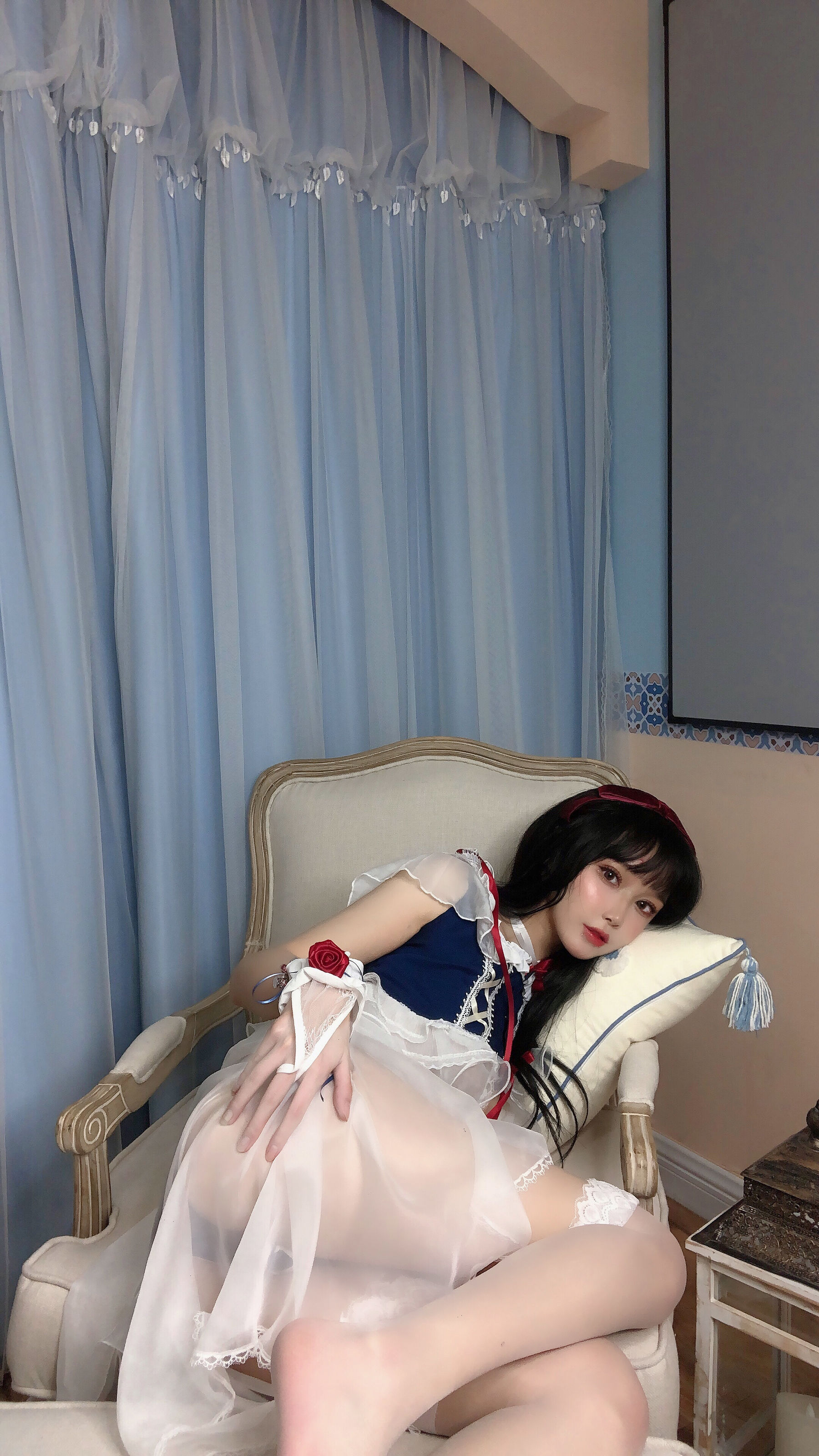 动漫博主阿包也是兔娘 – 白雪姬 [15P]