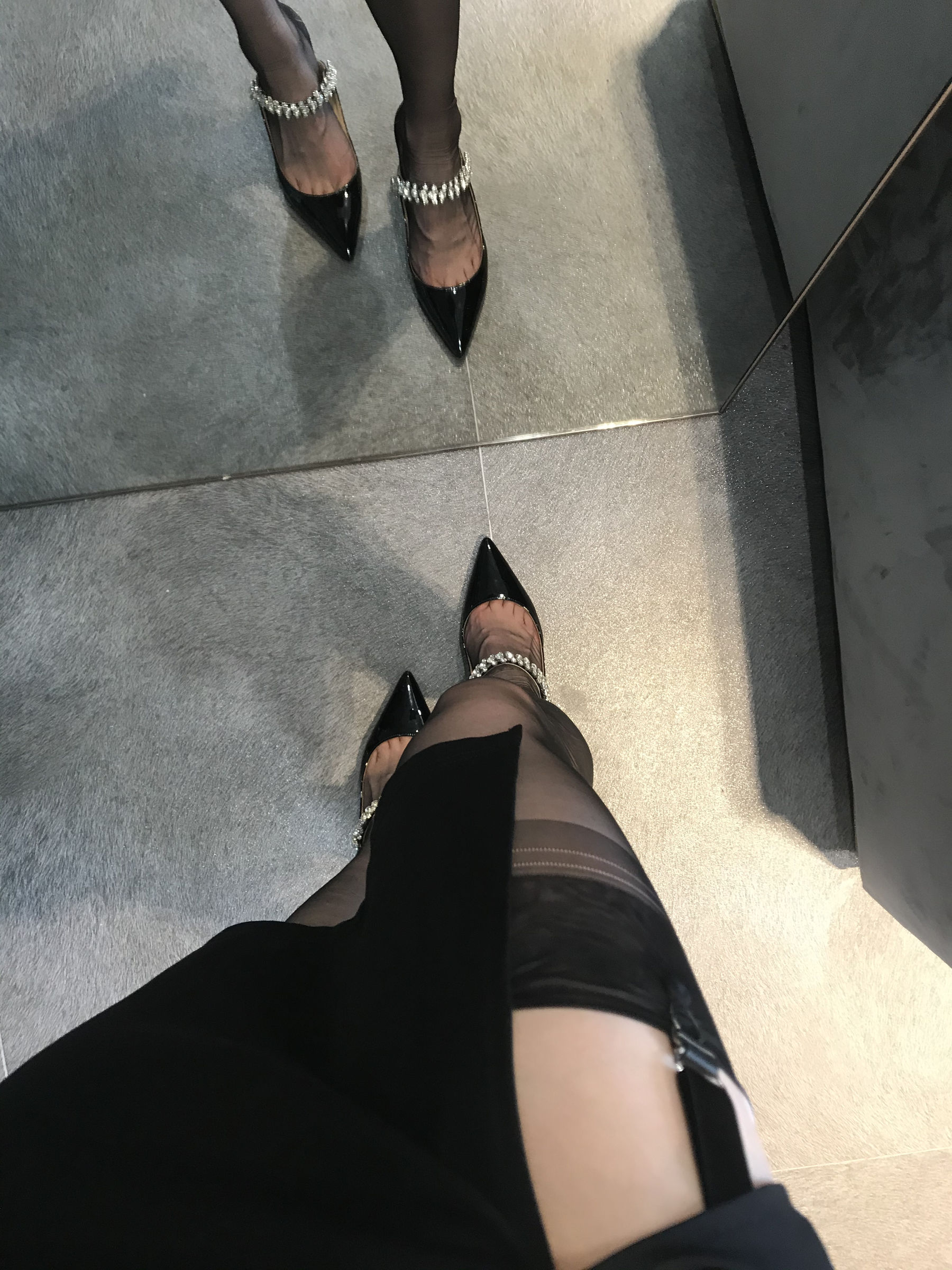 丝足博主麋鹿_Monroe 2020.07.12 黑色吊袜 [79P]