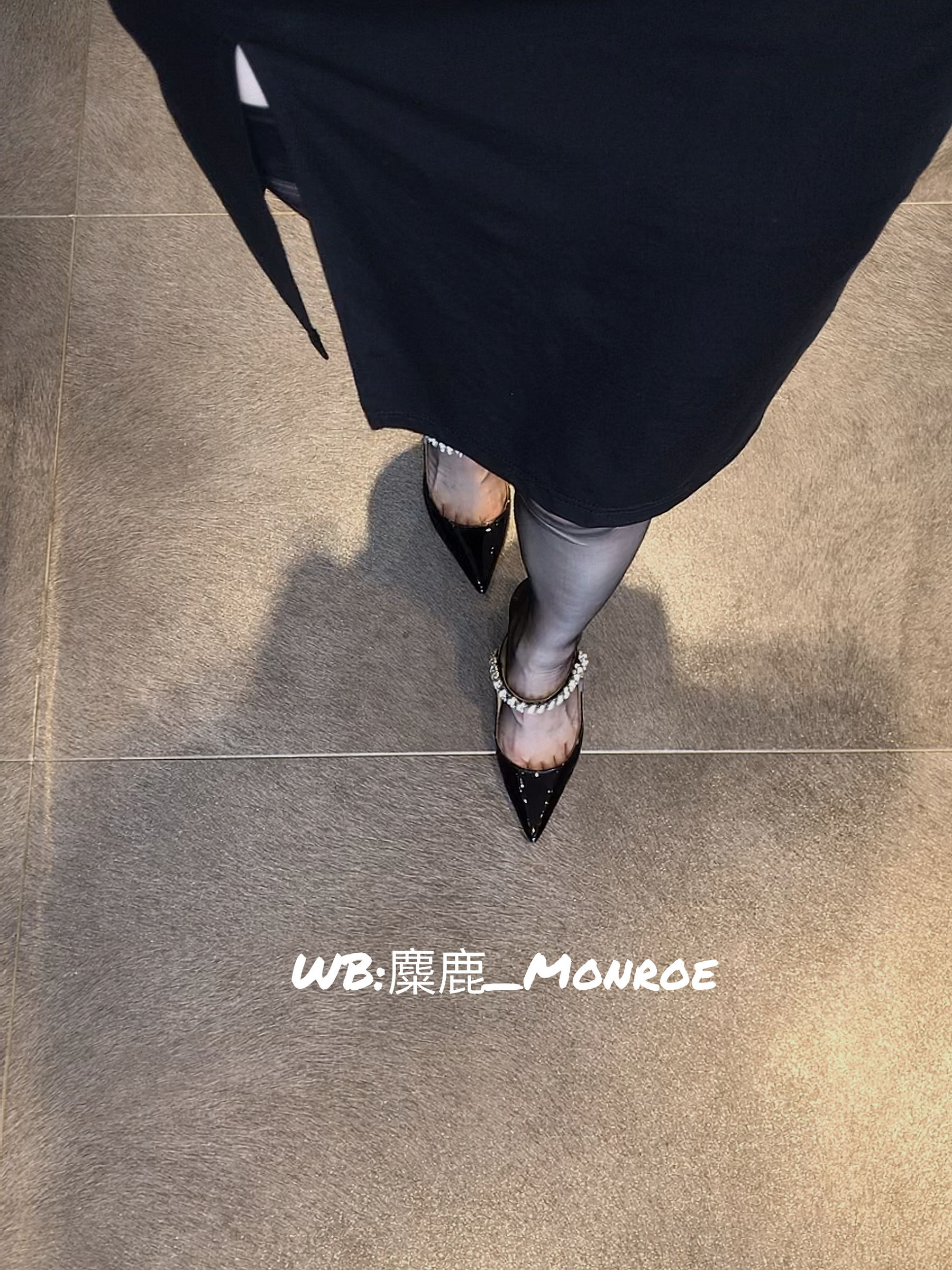 丝足博主麋鹿_Monroe 2020.07.12 黑色吊袜 [79P]