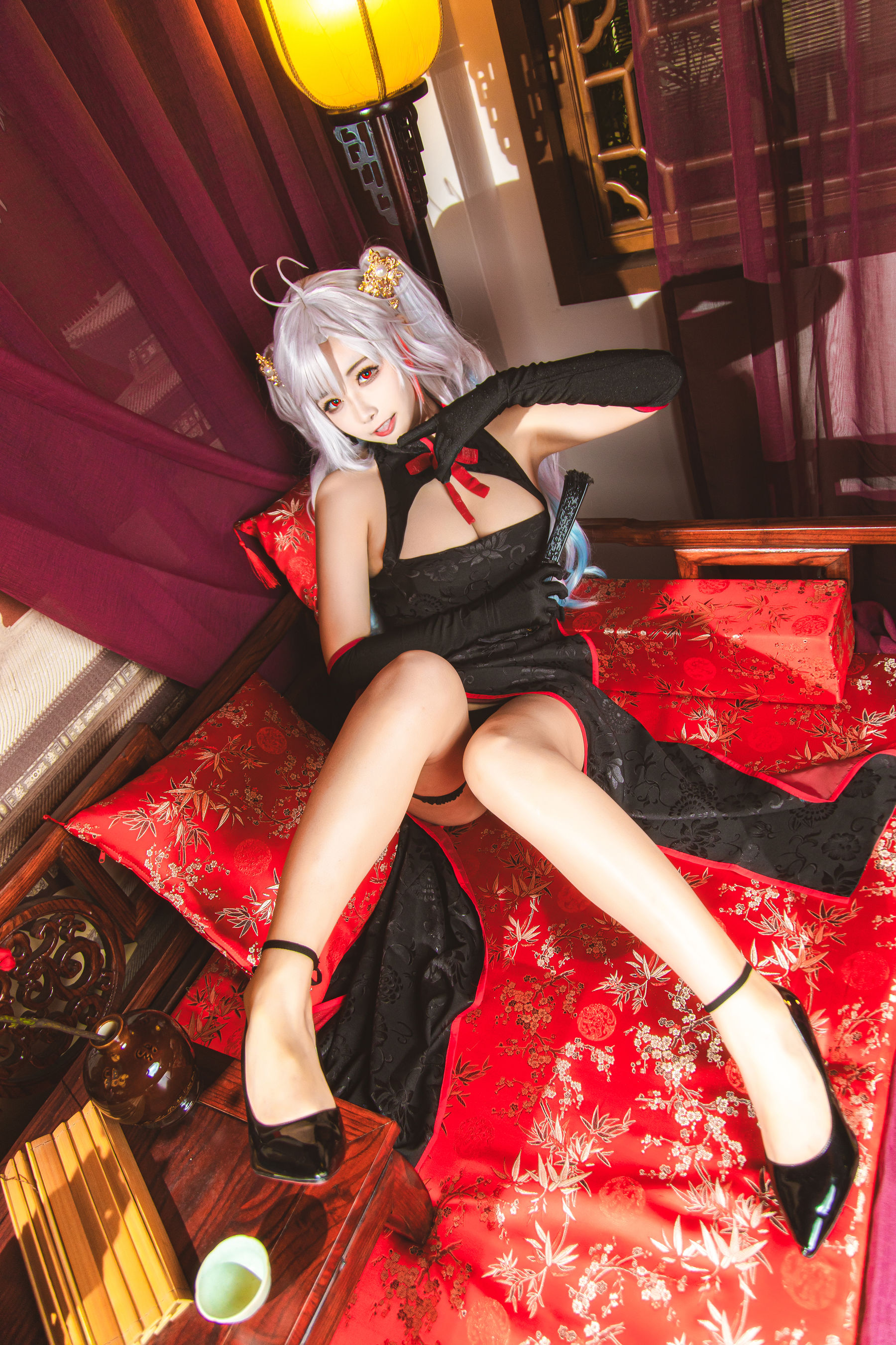 微博妹子Momoko葵葵 – 欧根之旗袍 [20P]