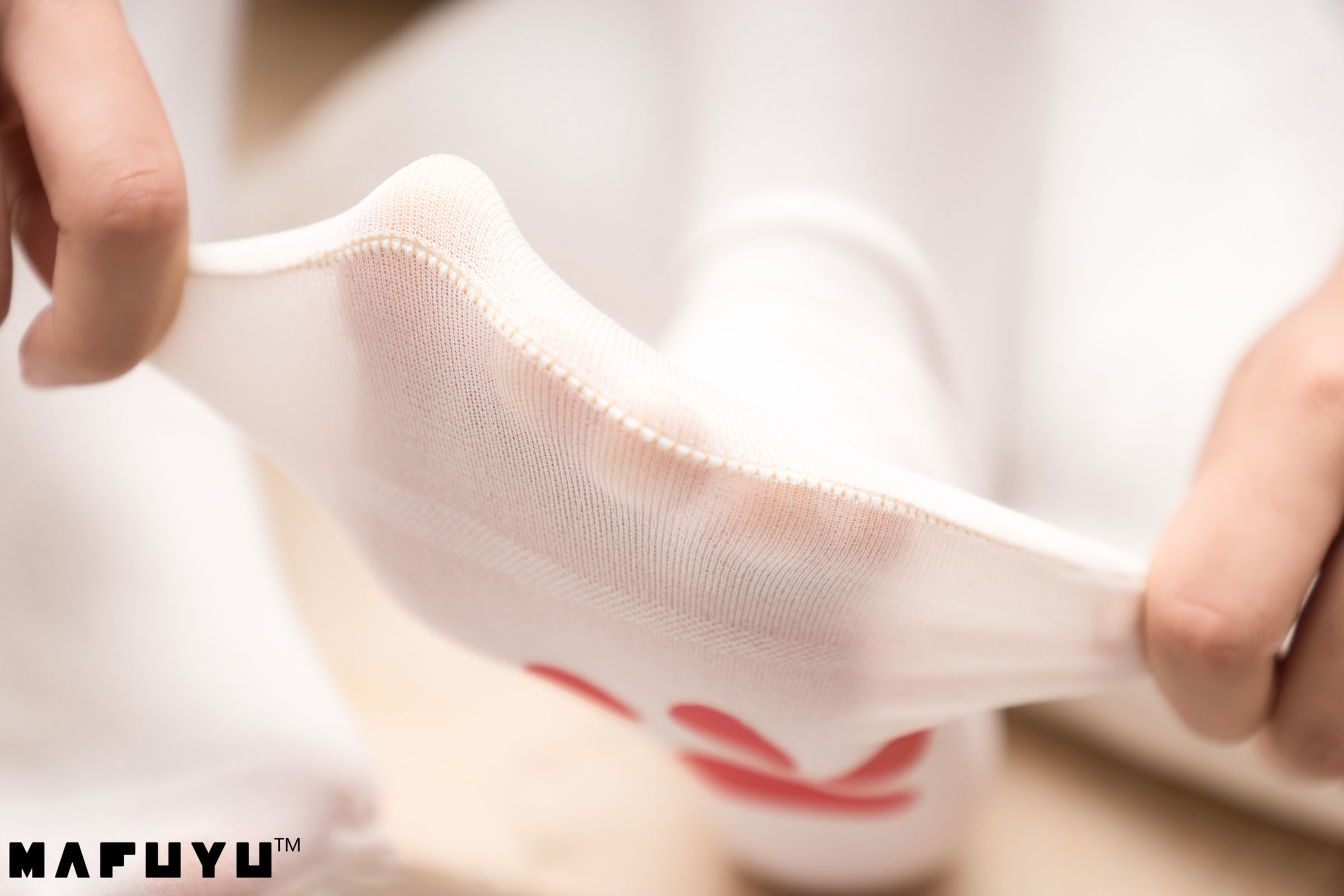 [萝莉COS] 神楽板真冬 猫爪白丝系列套图 [100P]