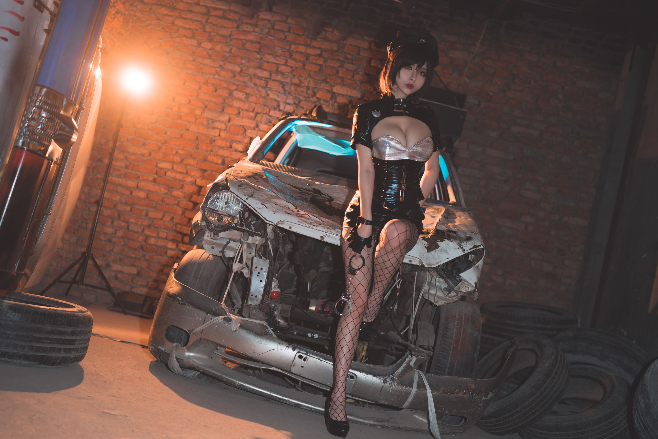 COS福利rioko凉凉子 实习警察 [20P]