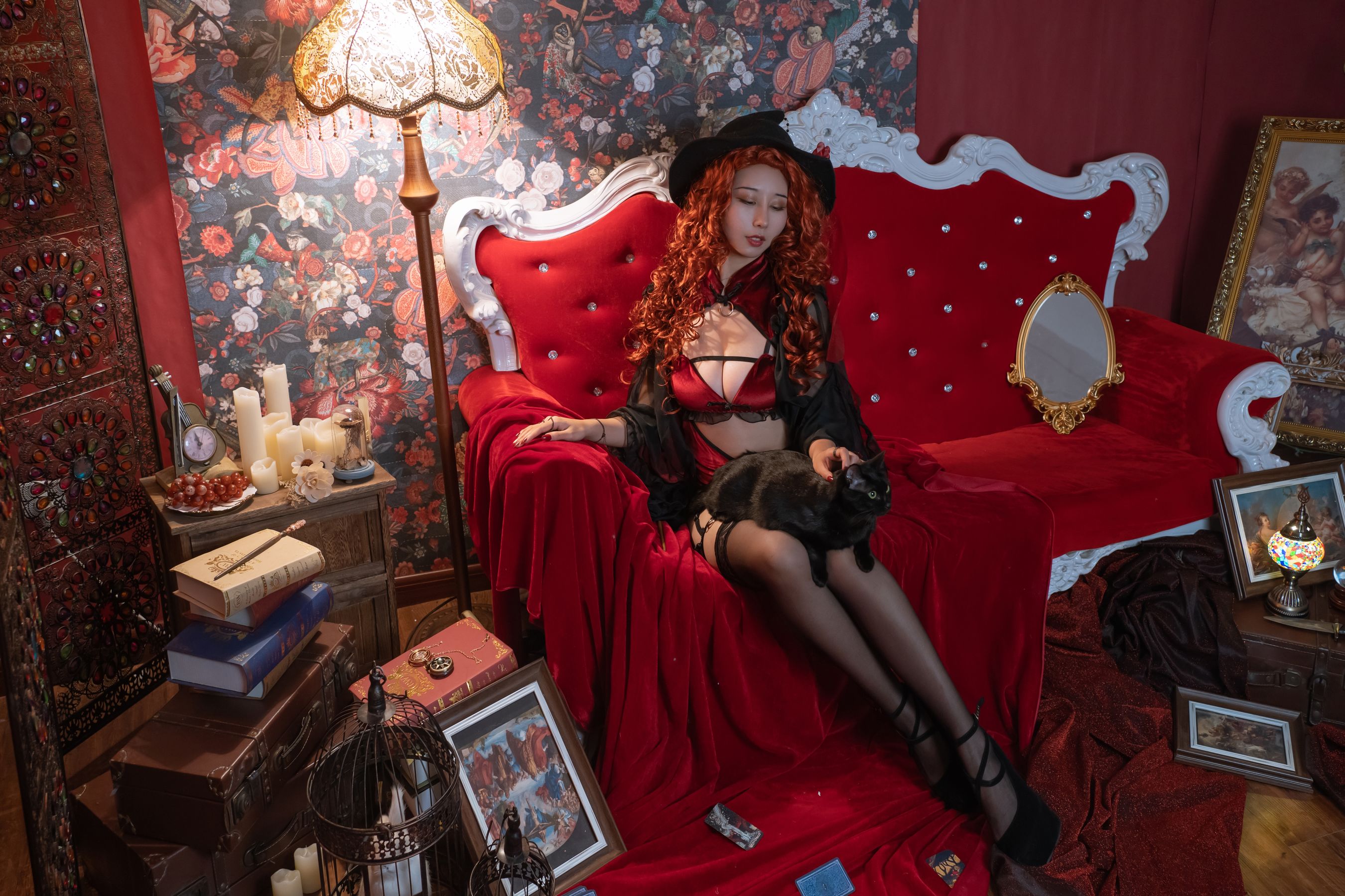 云溪溪 – 奶桃桃 女巫和艳后 [50P]