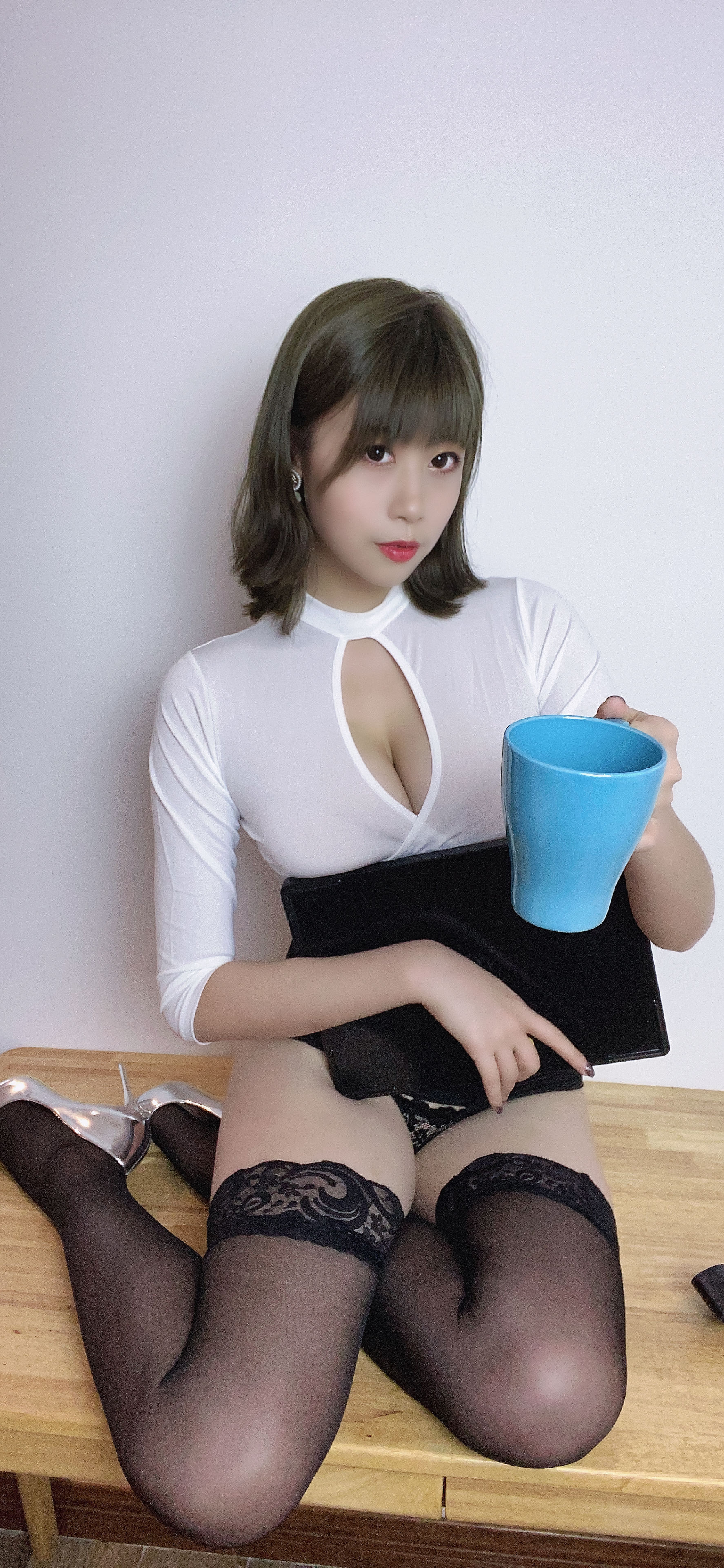 萌妹奈汐酱nice – 不务正业小秘书 [51P]