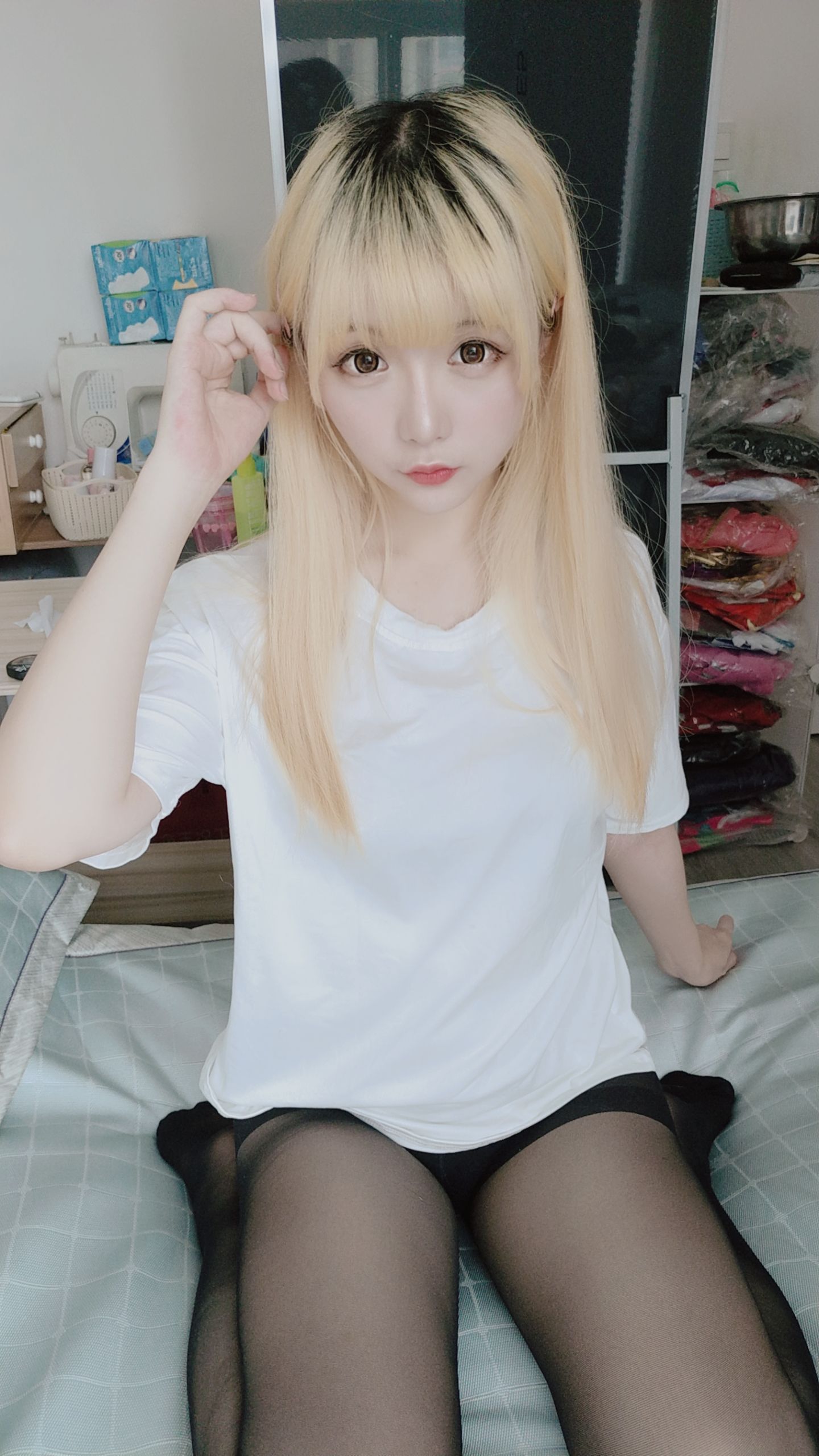 Coser小姐姐星之迟迟 白T恤 [62P]