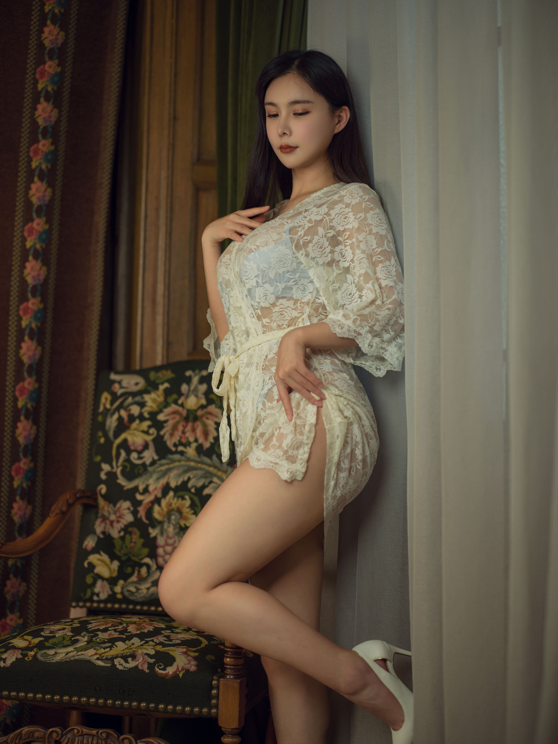 亚马逊鲶鱼 – 独居太太 [95P]