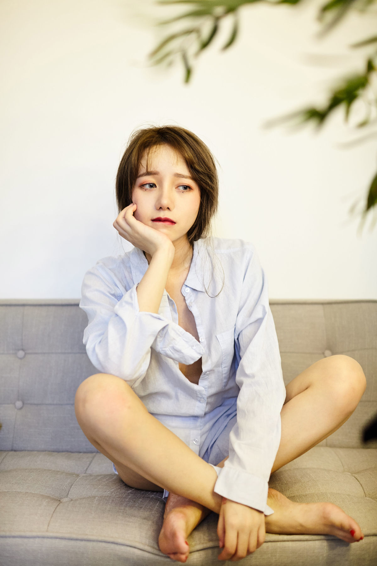 [萝莉COS] 洛丽塔大哥 – 灰衬衫 [9P]