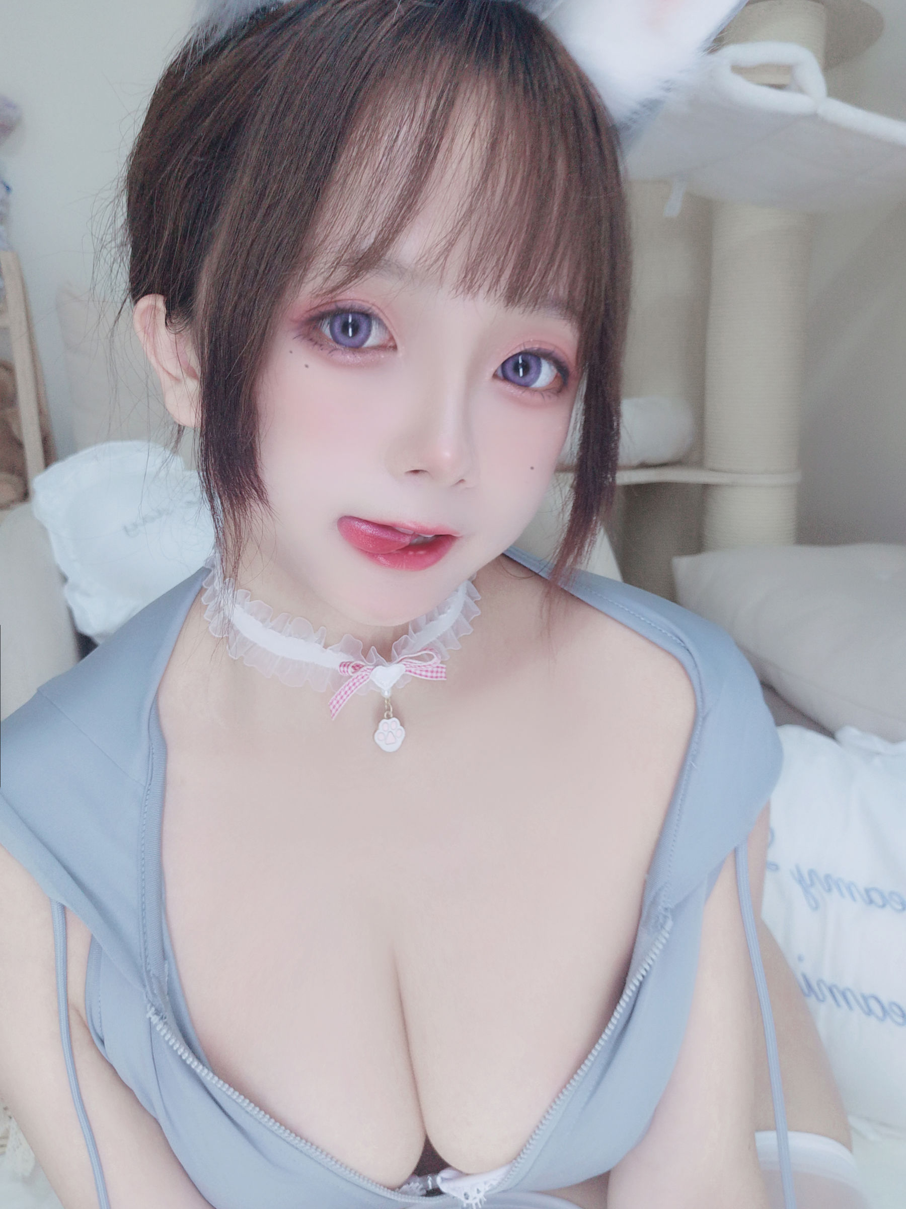 Cosplay日奈娇 – 兔兔卫衣 [65P]