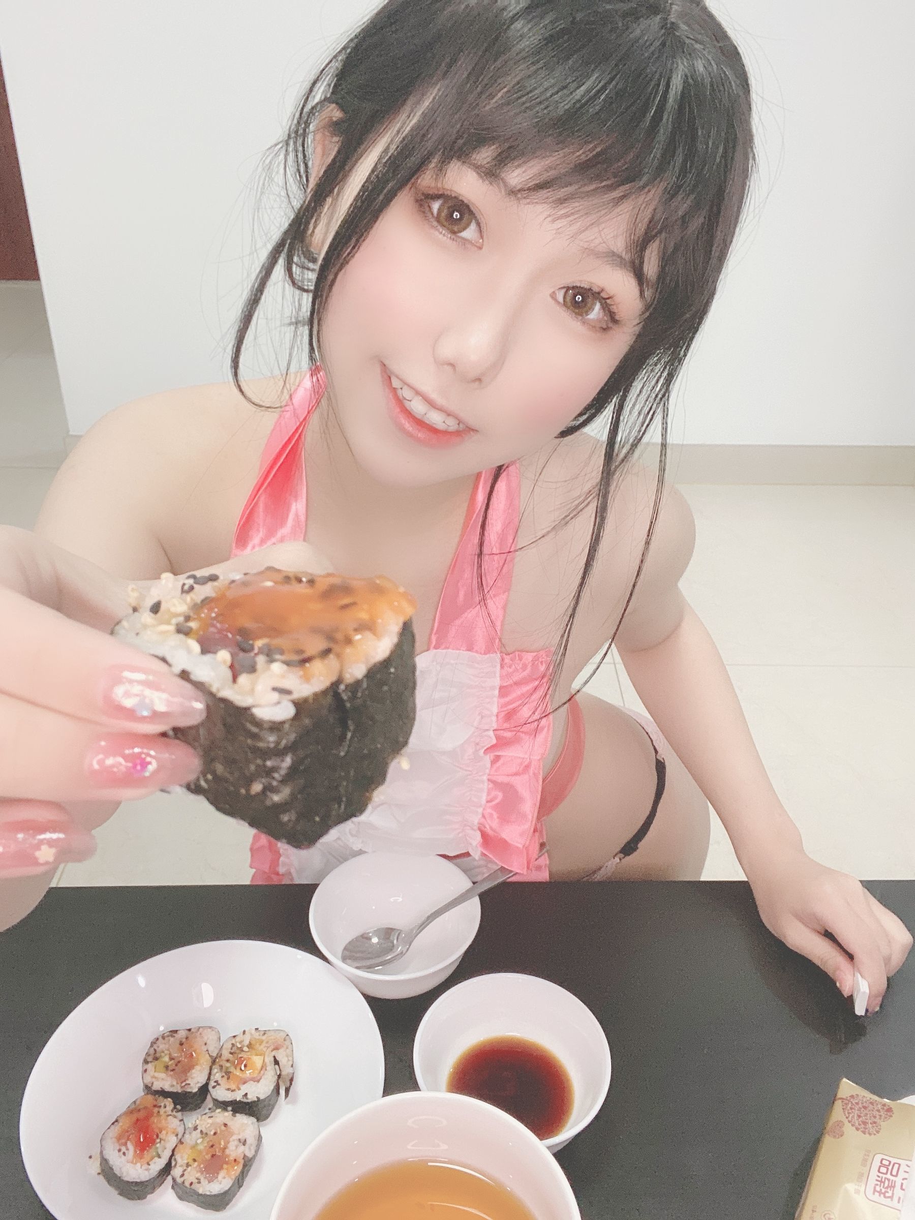 芋圆侑子SJ 人妻围裙 [90P]