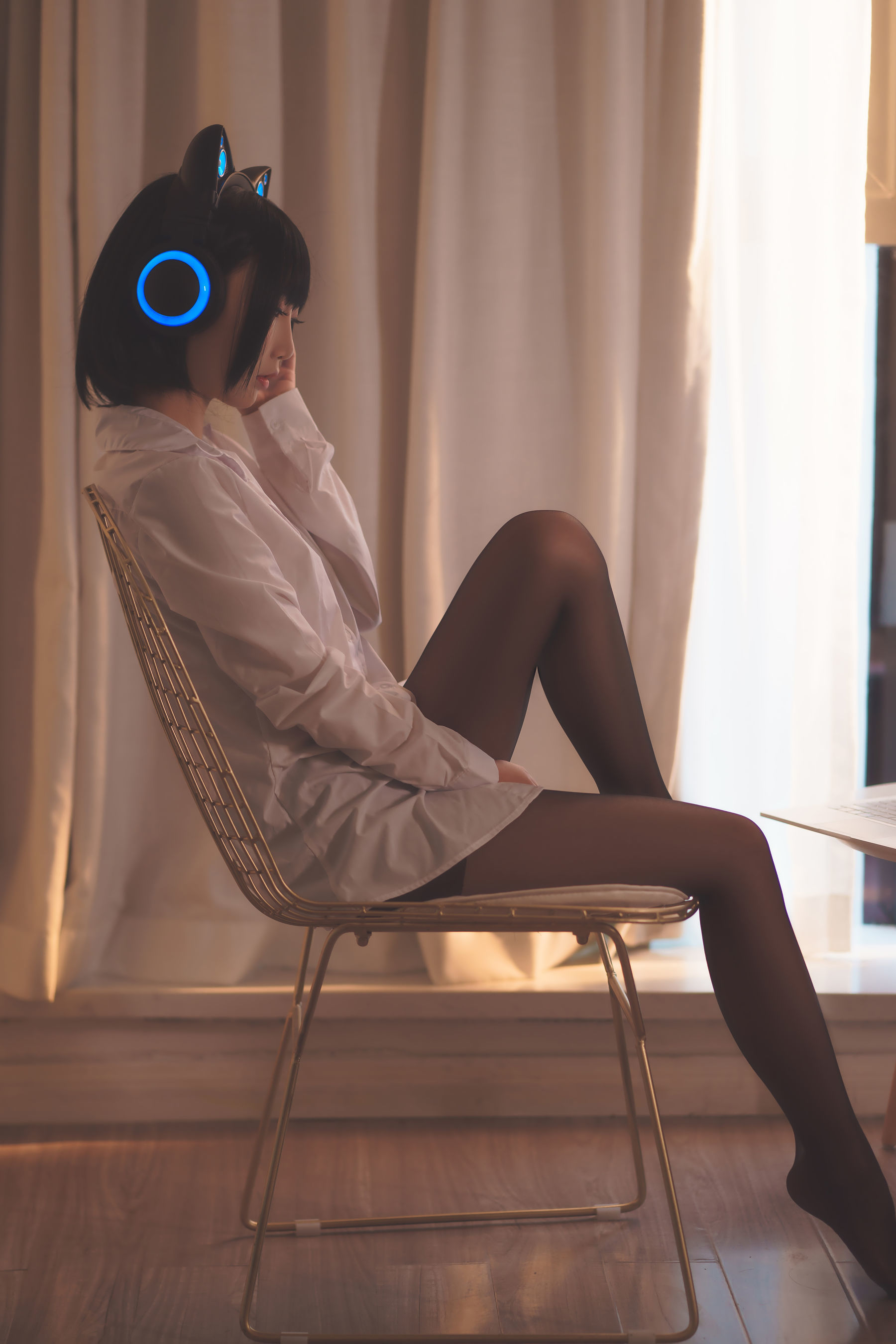 [萝莉COS] 面饼仙儿 – 猫耳耳机 [17P]