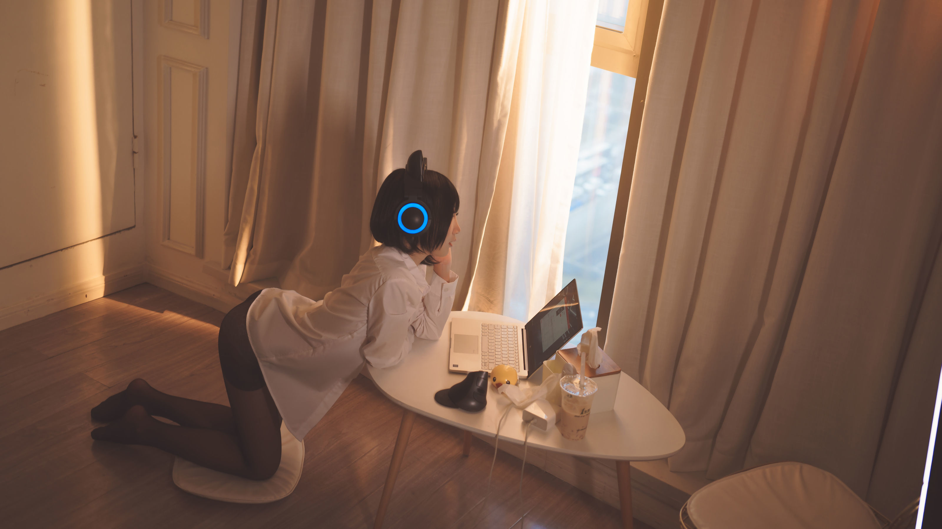 [萝莉COS] 面饼仙儿 – 猫耳耳机 [17P]