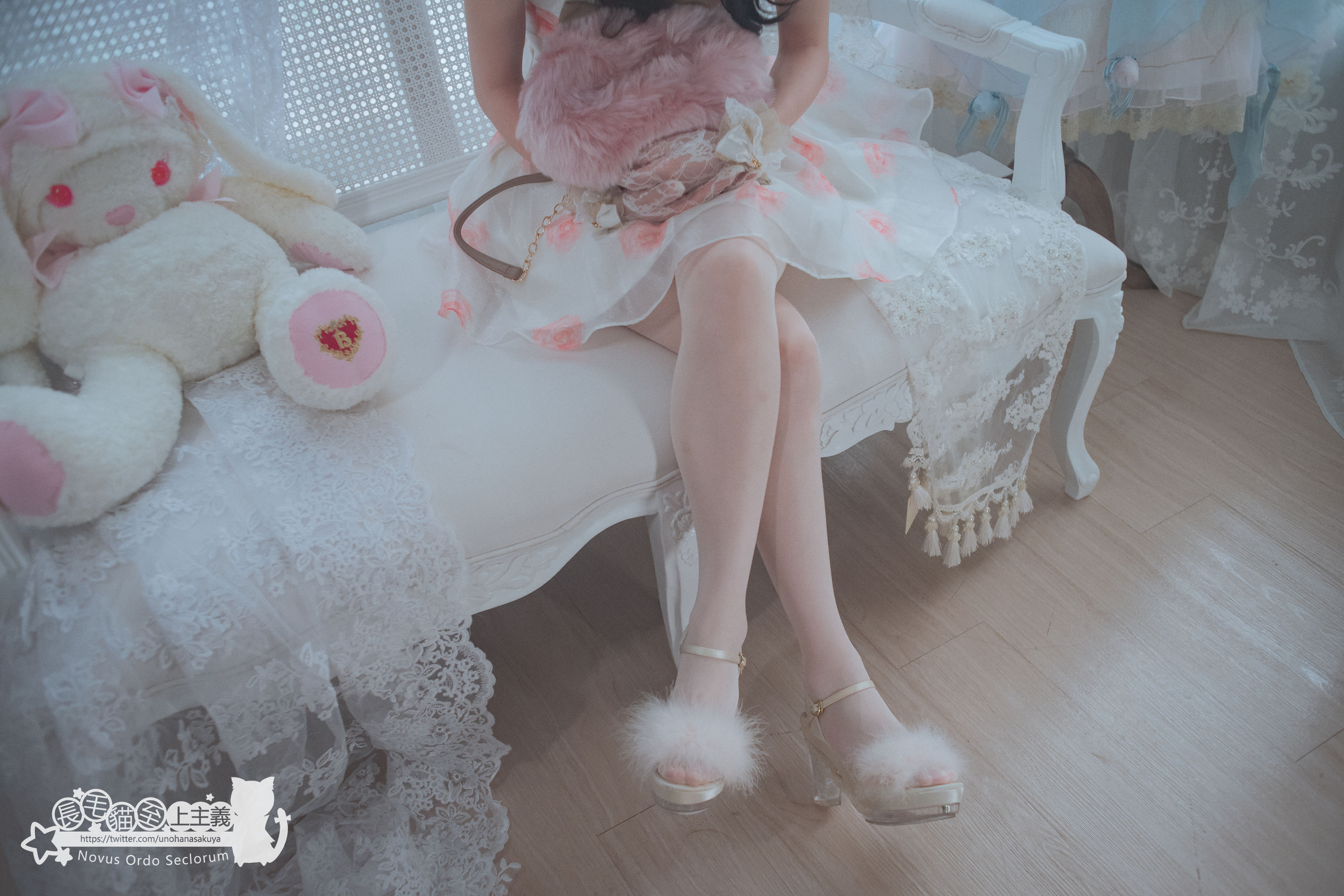 福利姬木花琳琳是勇者 – 夜店小公举 EP.09 [81P]