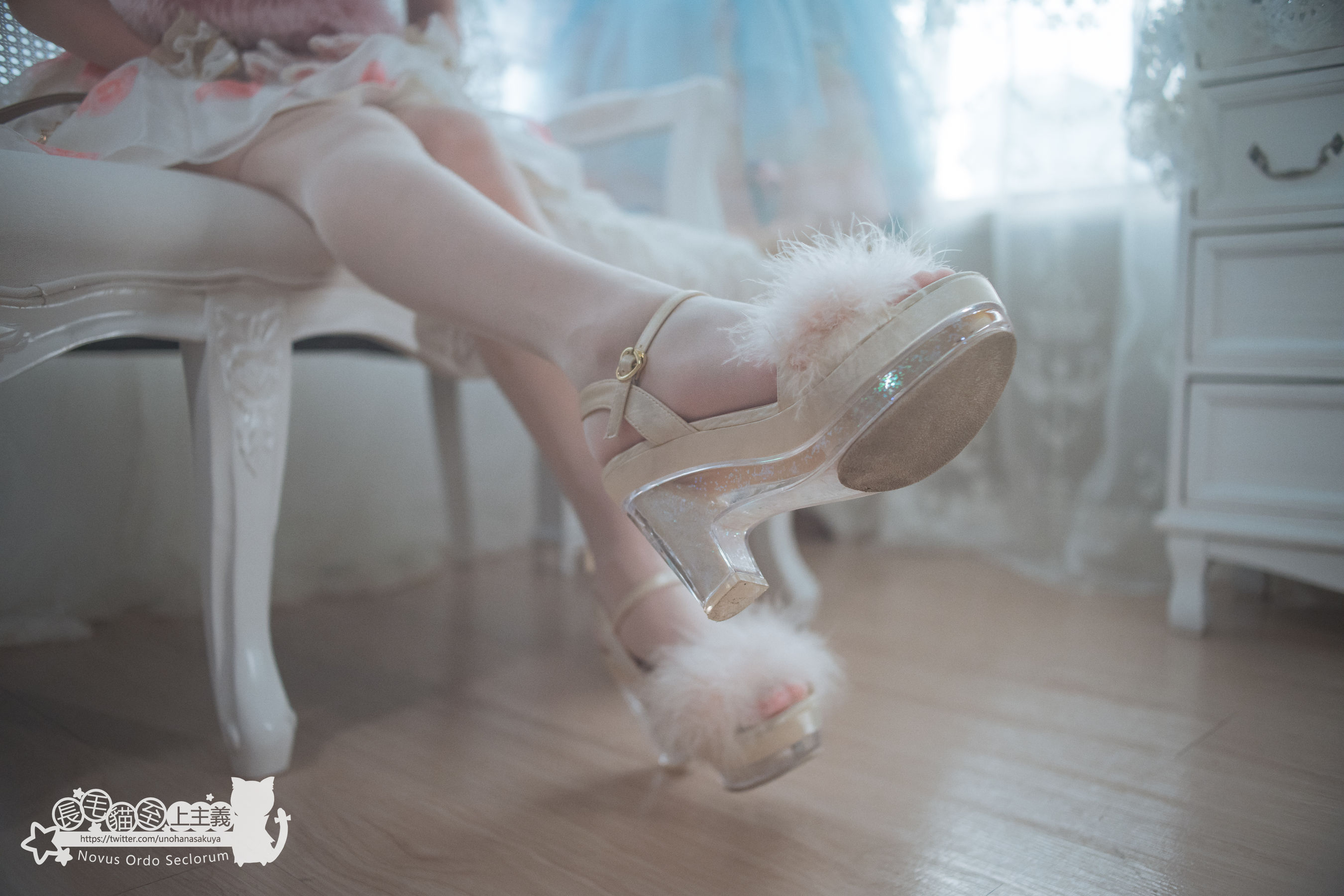 福利姬木花琳琳是勇者 – 夜店小公举 EP.09 [81P]