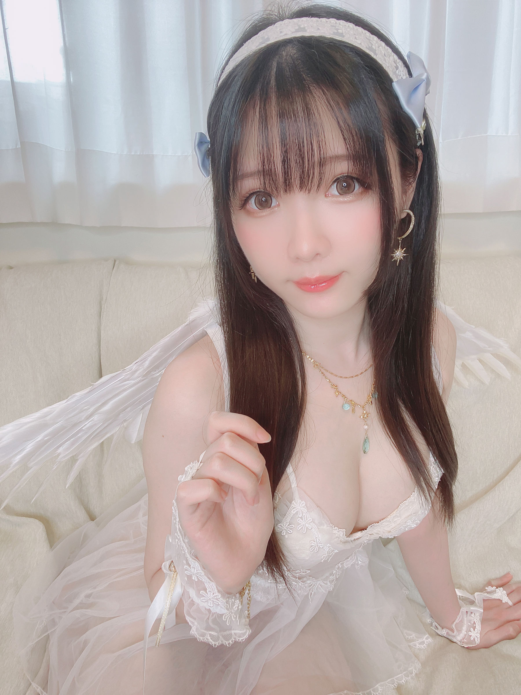 微博妹纸霜月shimo – 天使 [22P]