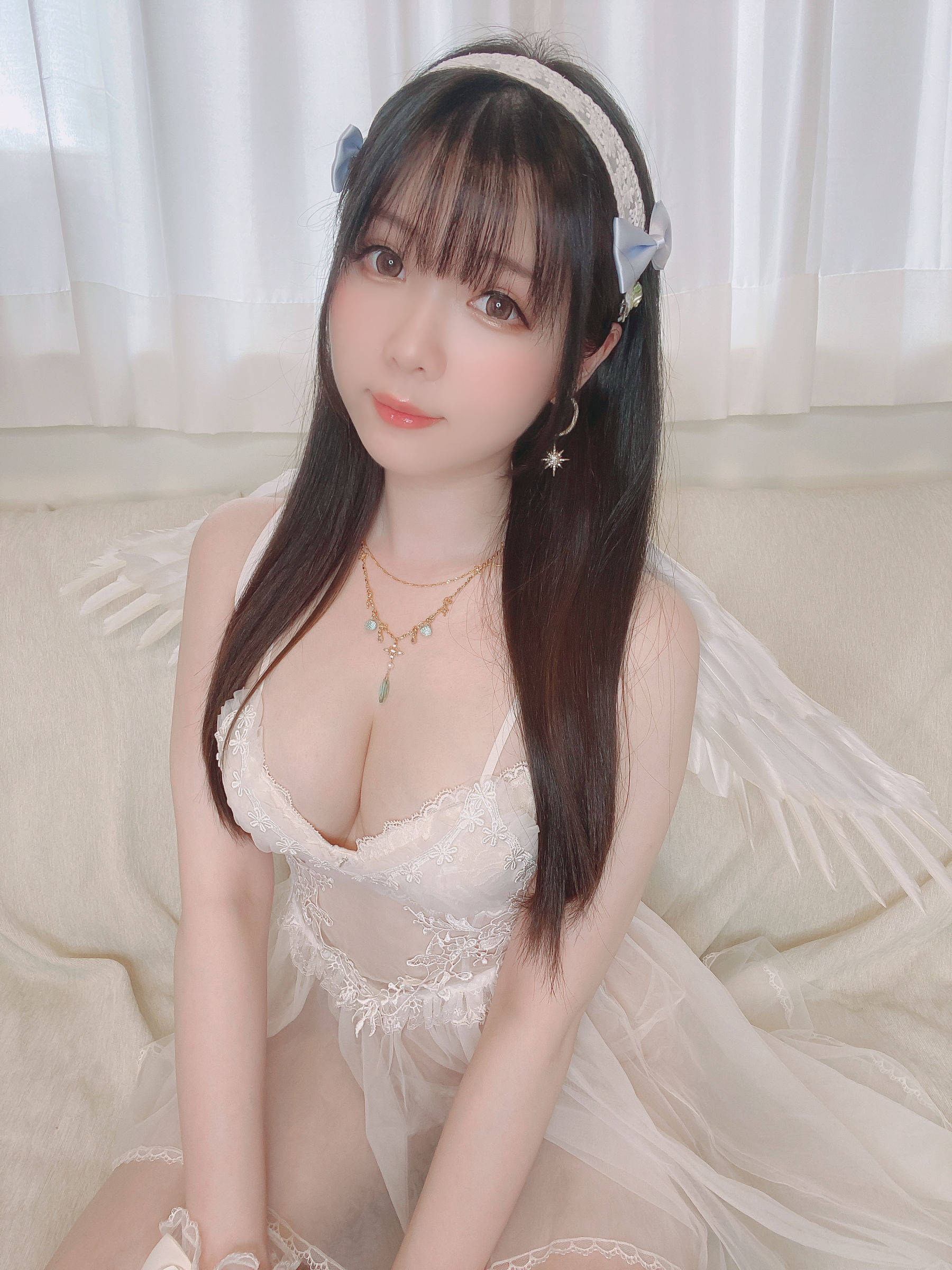 微博妹纸霜月shimo – 天使 [22P]