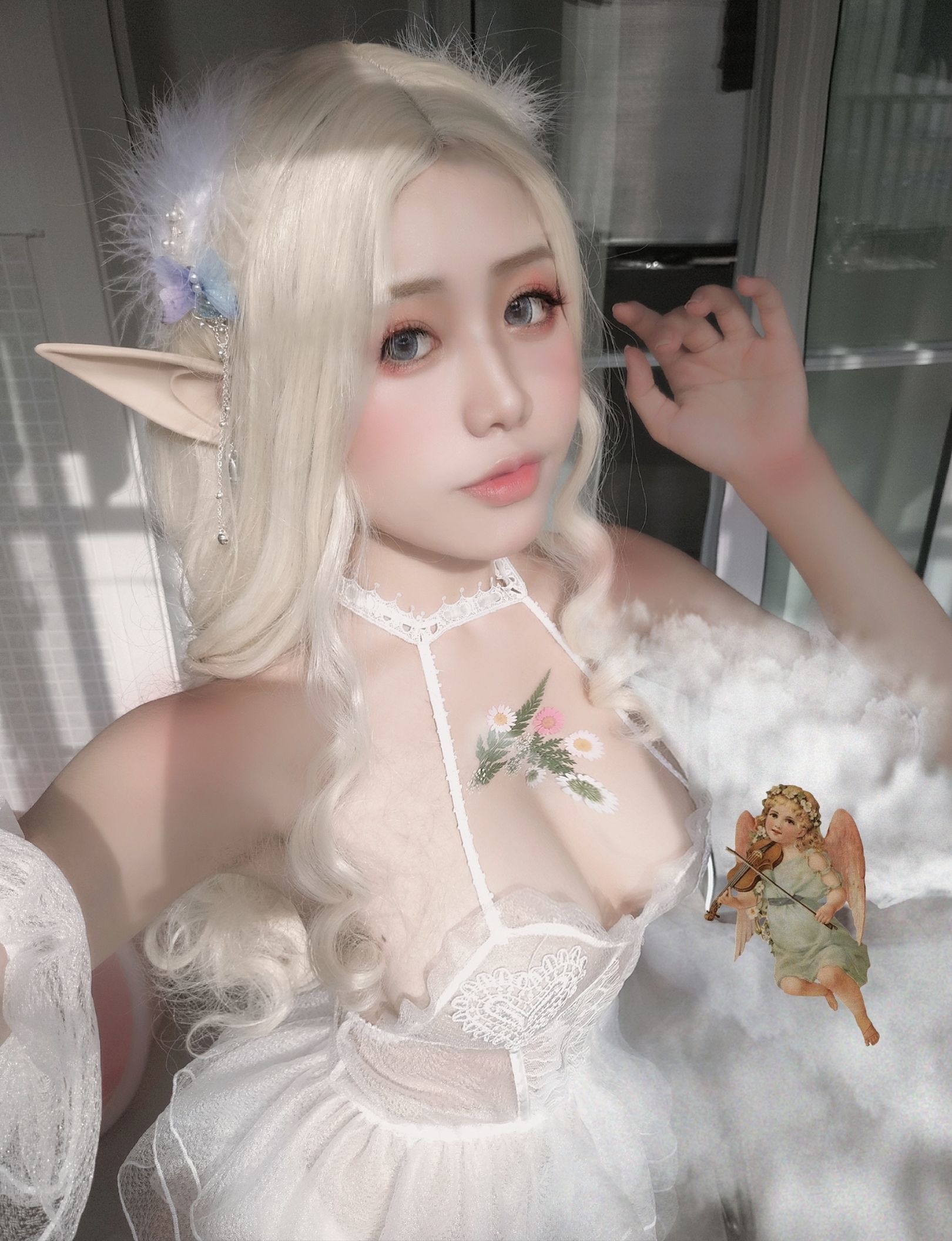 一笑芳香沁写真 少女与花 [25P]