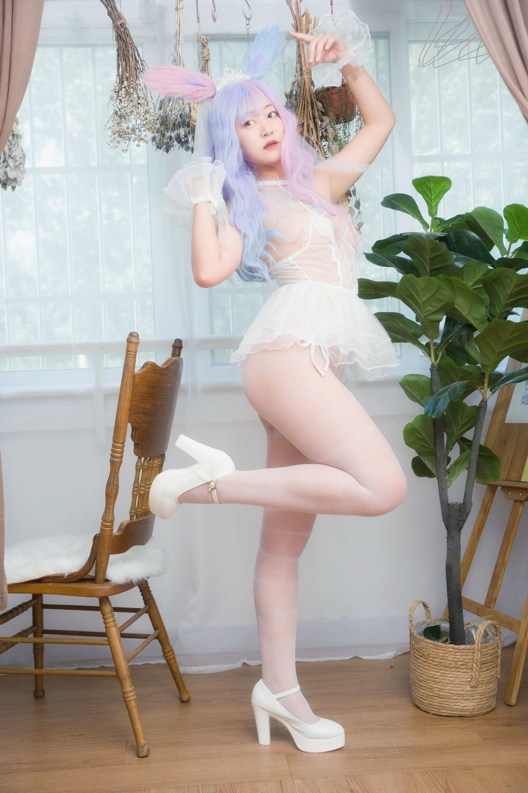 动漫博主大碗排面 婚纱兔白丝婚纱 [23P]