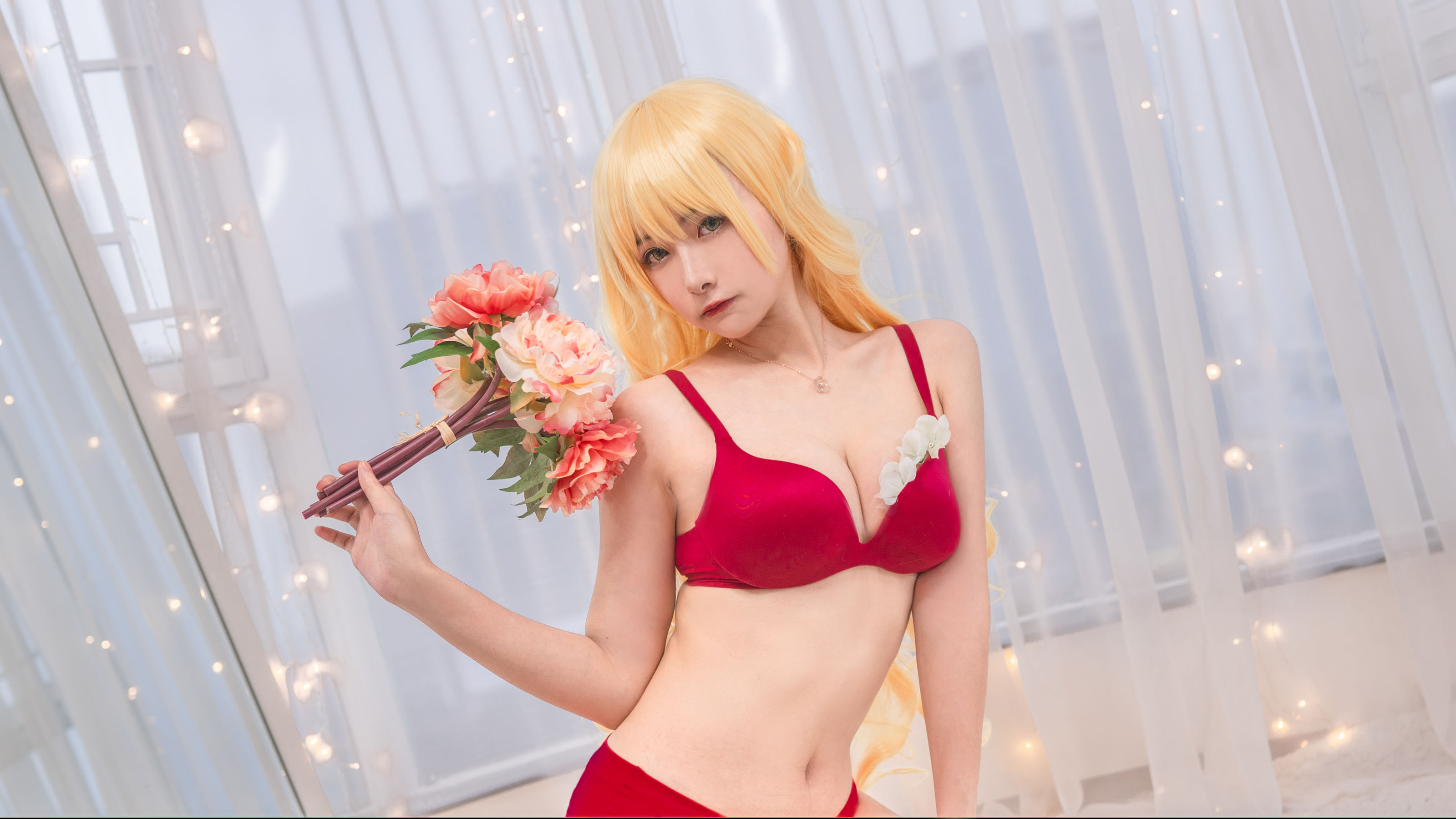 微博妹子Momoko葵葵 – The Vagrant (薇薇安) [20P]