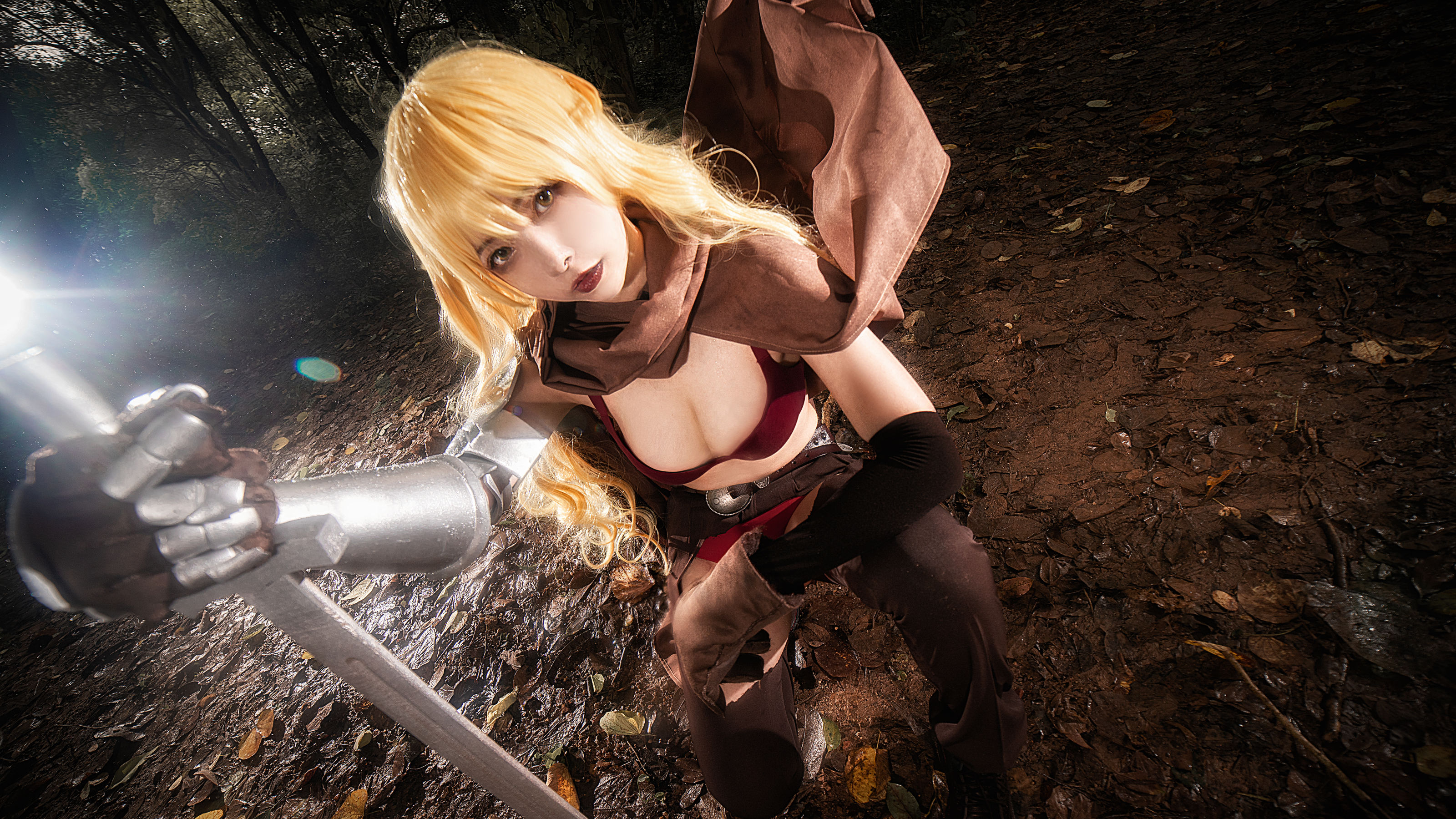 微博妹子Momoko葵葵 – The Vagrant (薇薇安) [20P]