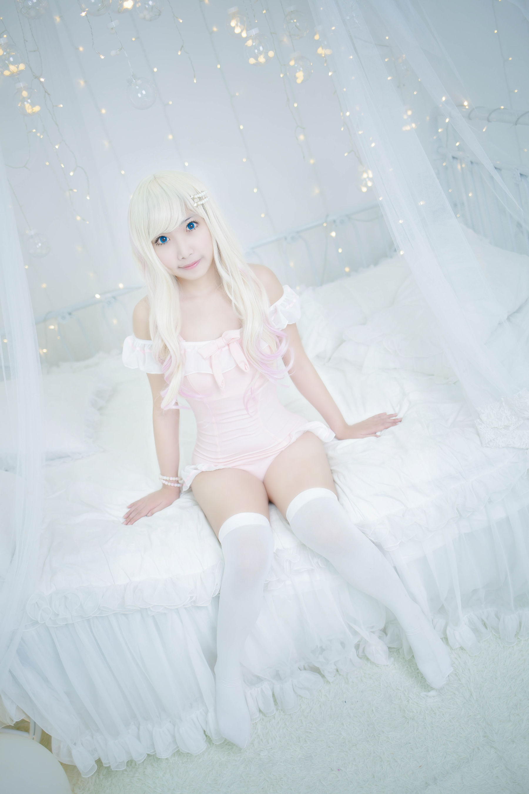 萝莉蜜嘟喵 粉色泳衣 [31P]