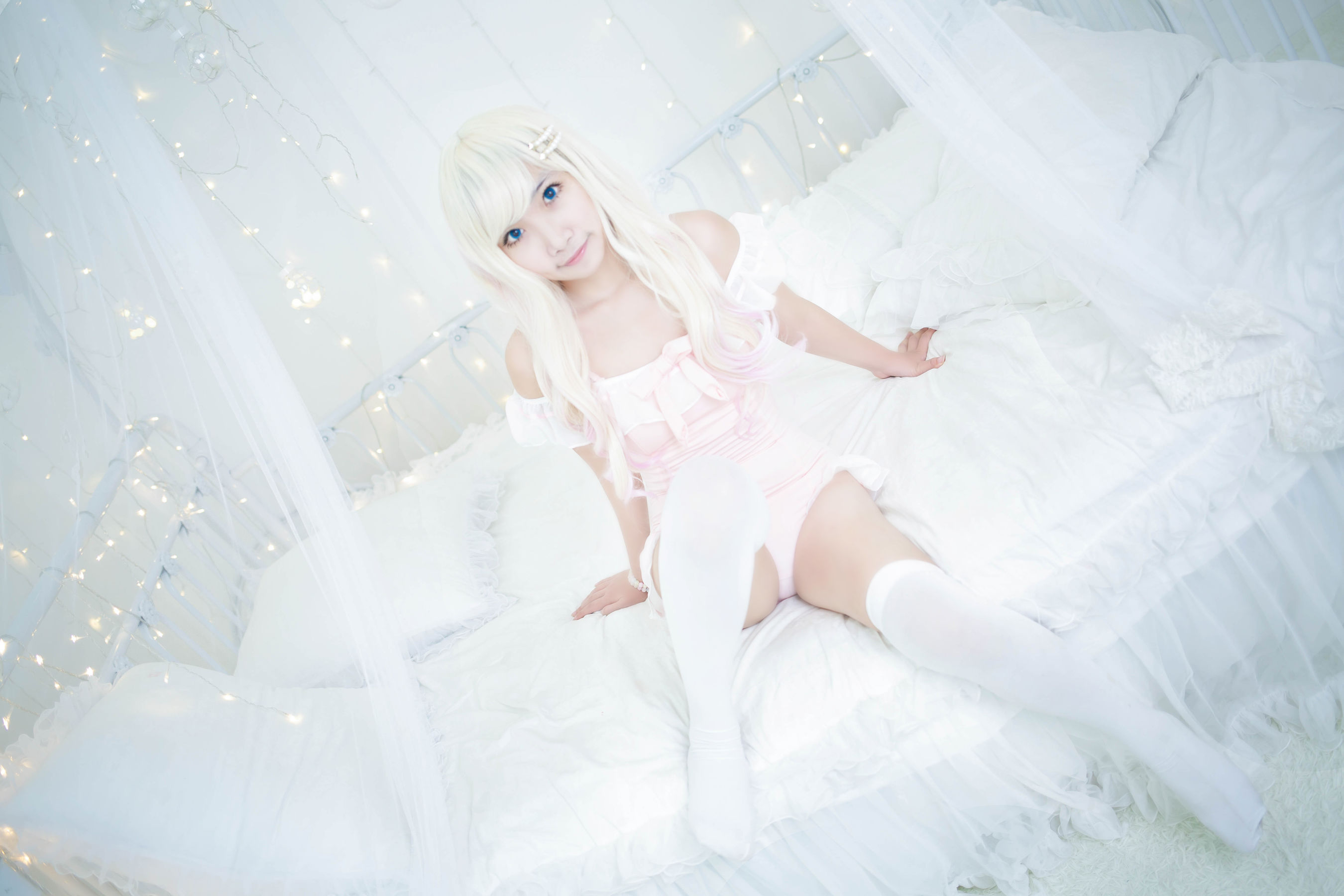 萝莉蜜嘟喵 粉色泳衣 [31P]