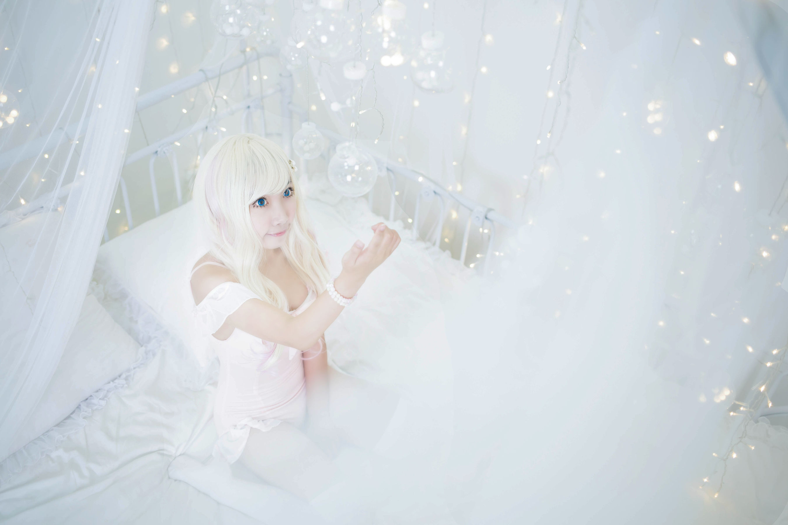 萝莉蜜嘟喵 粉色泳衣 [31P]