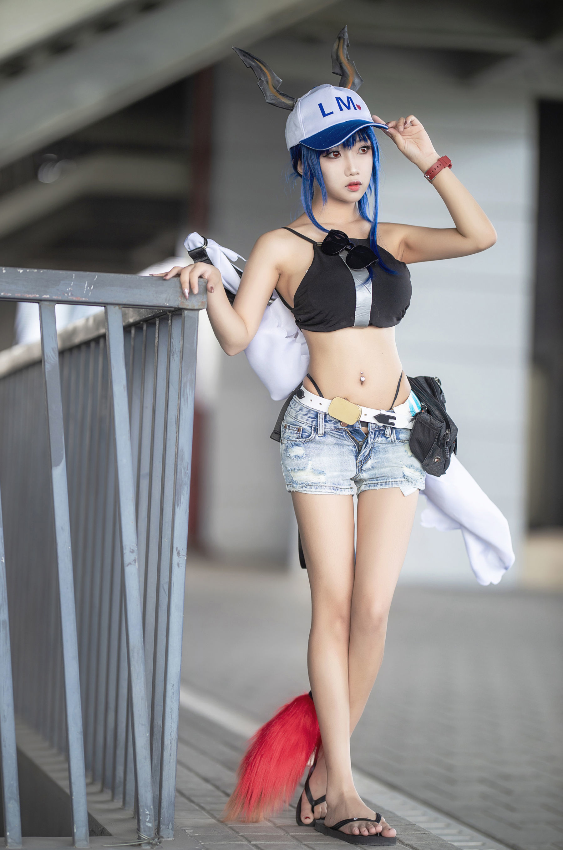 白嫩美少女鬼畜瑶 女游客c [13P]