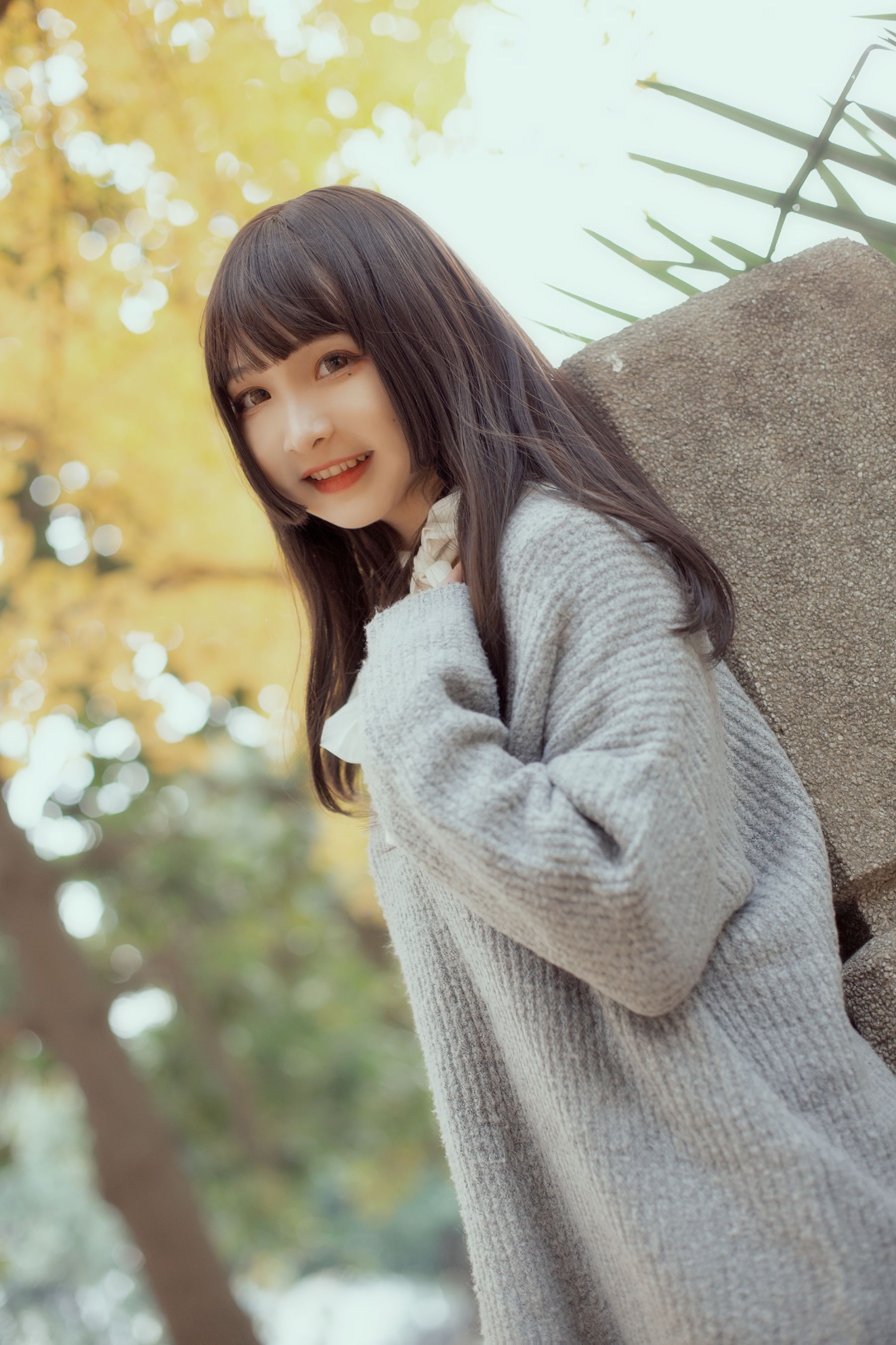 [Cosplay写真] 二次元美女古川kagura – 银杏树下 [21P]