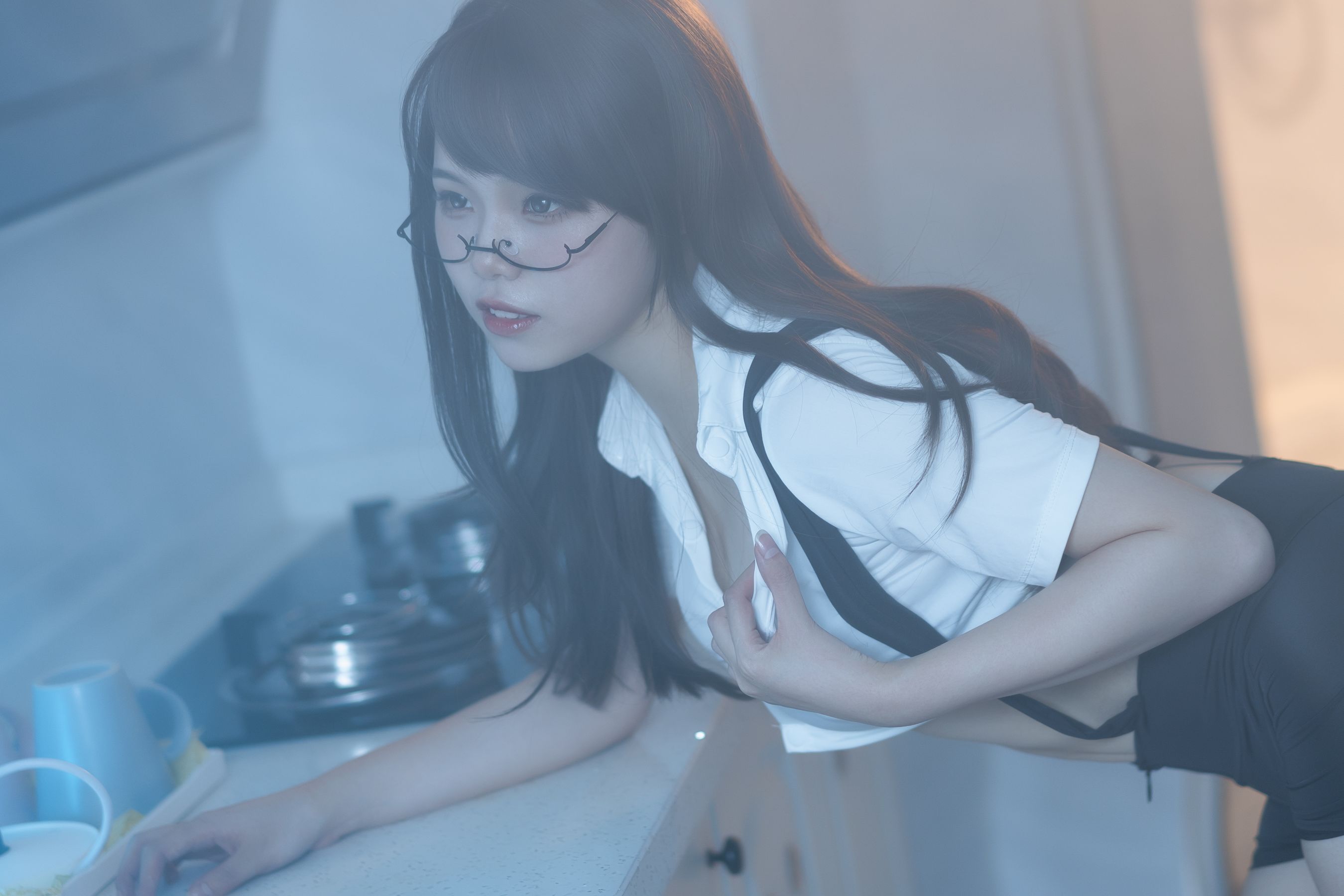 七月喵子 – 眼镜娘1号 [21P]