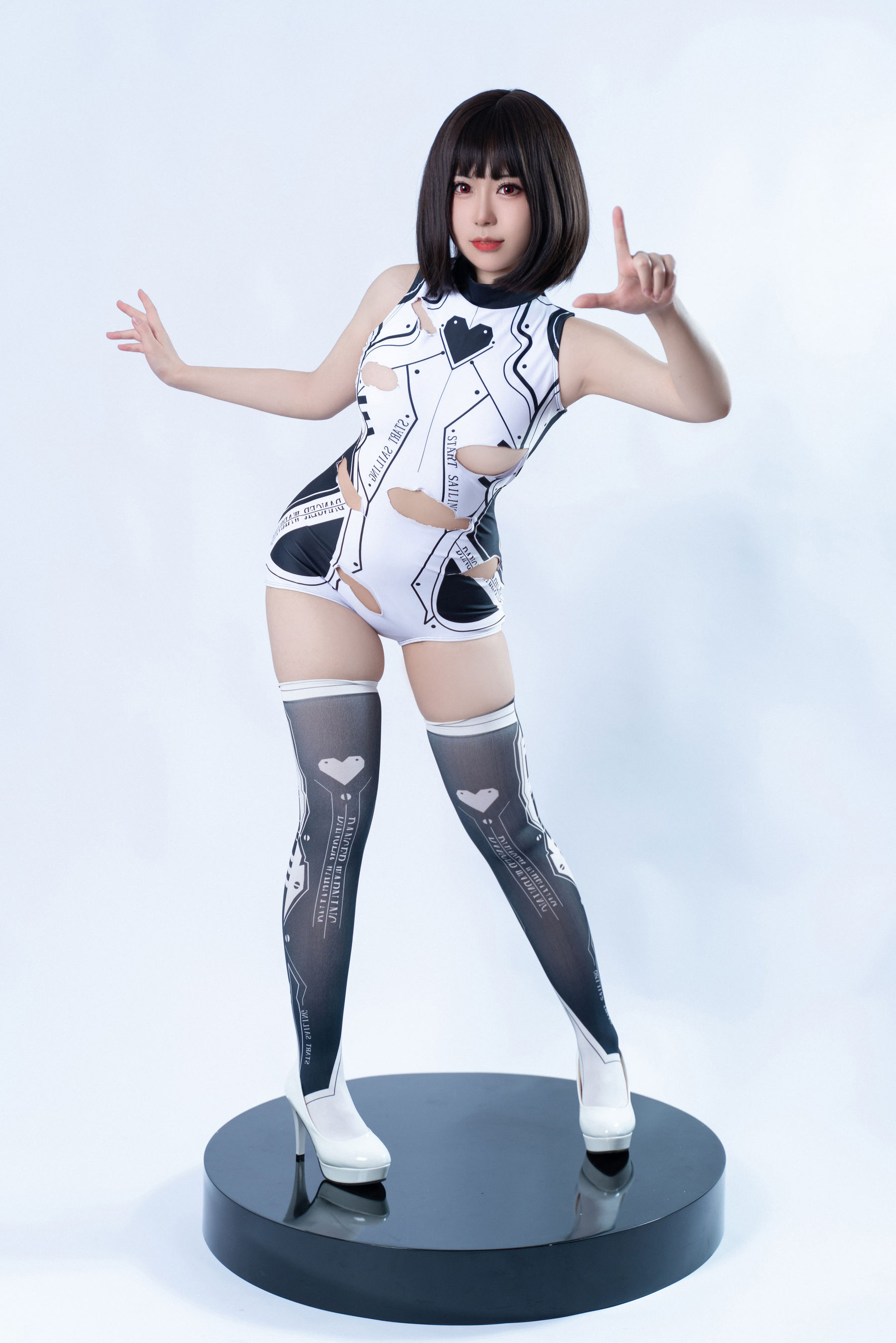 虎森森 – 战损死库水 [30P]