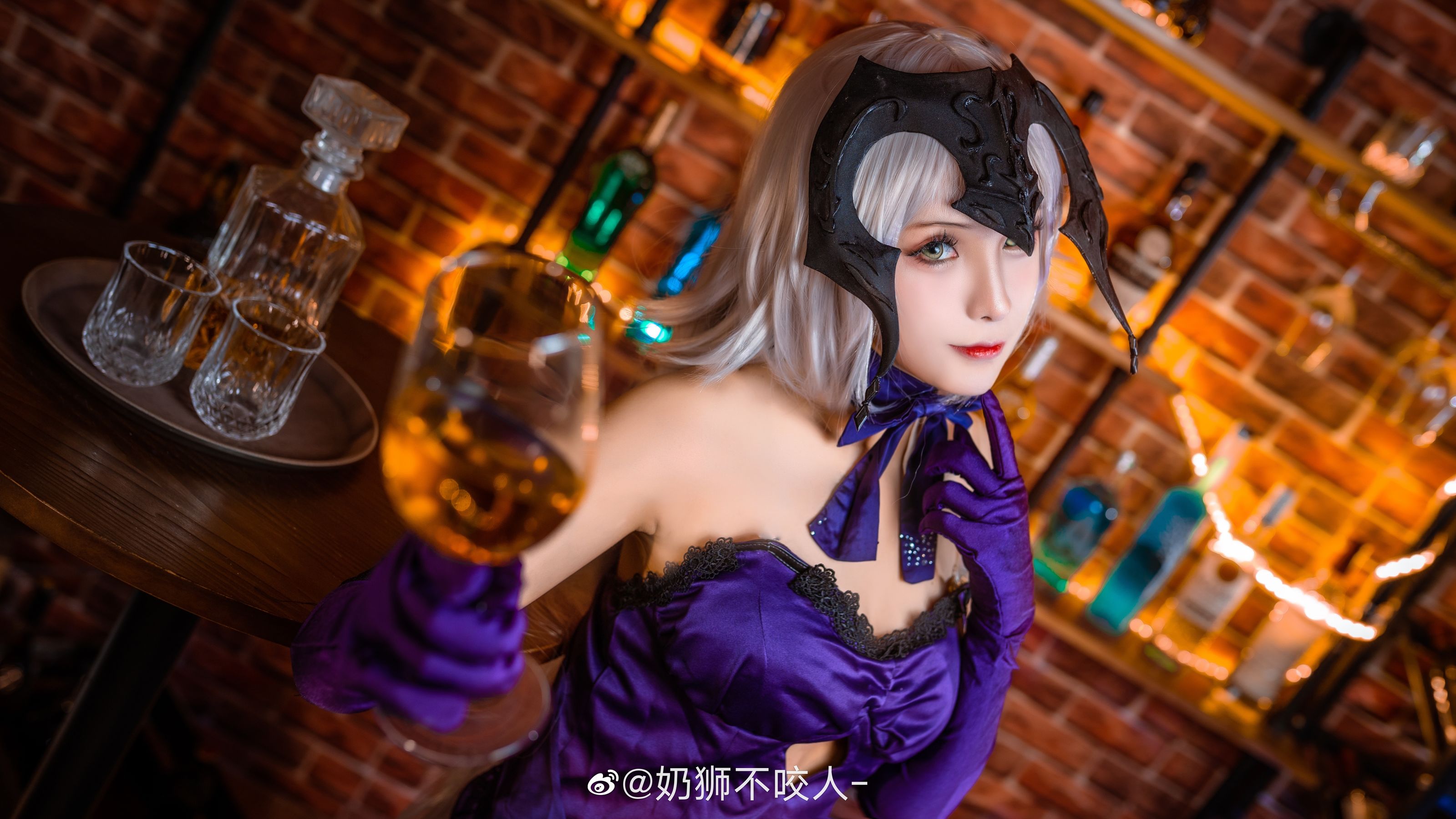 [Cosplay写真] 奶狮不咬人 – 黑贞德 [10P] 插图8