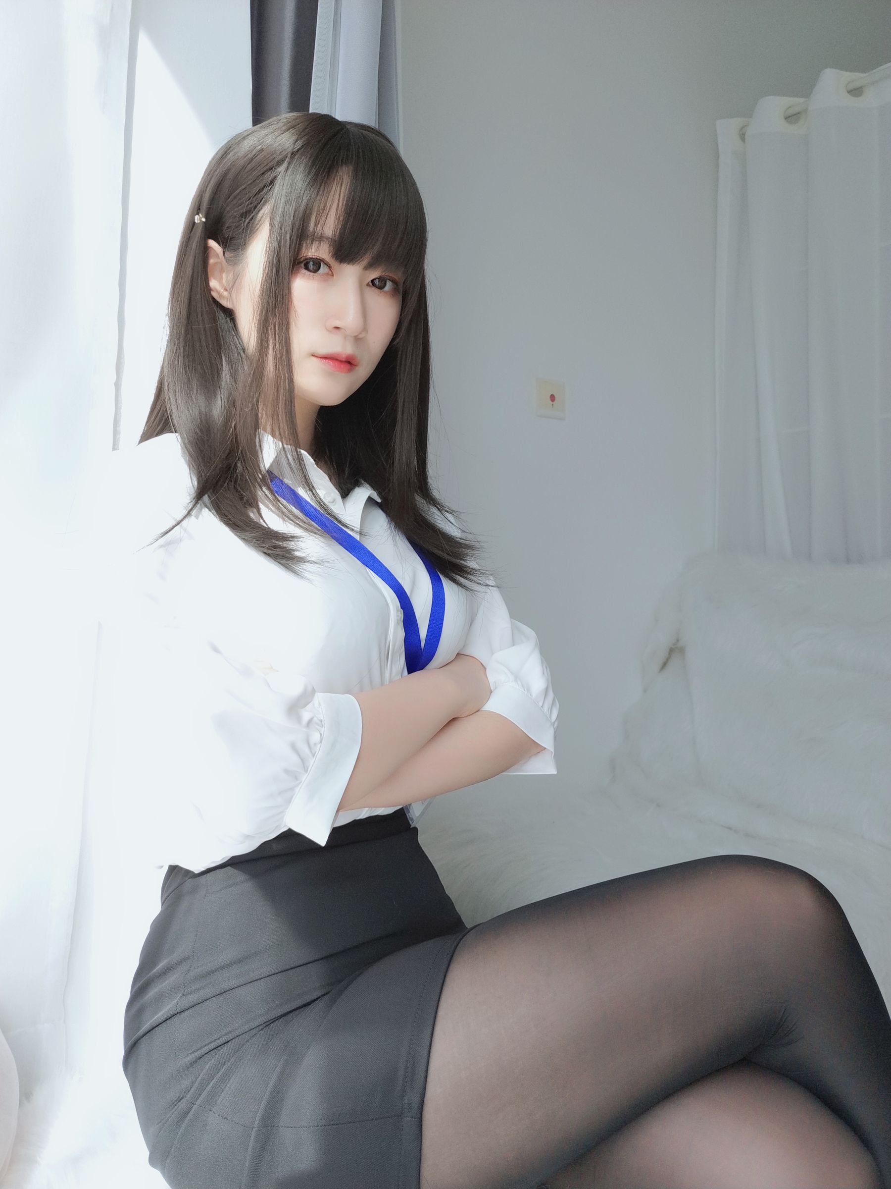 Coser小姐姐白银 – 制服 [119P]
