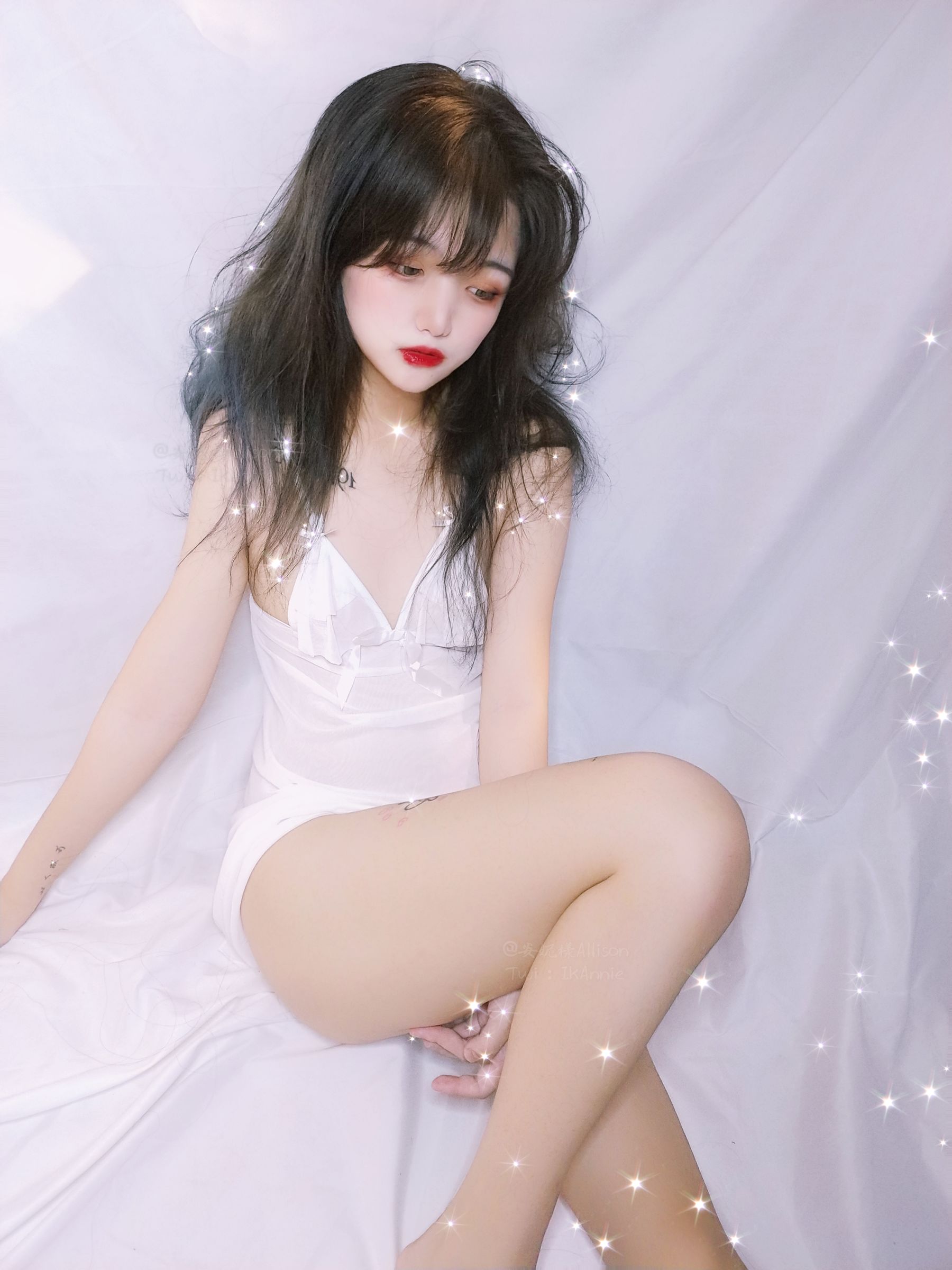 安妮 – 白色睡衣 [30P]