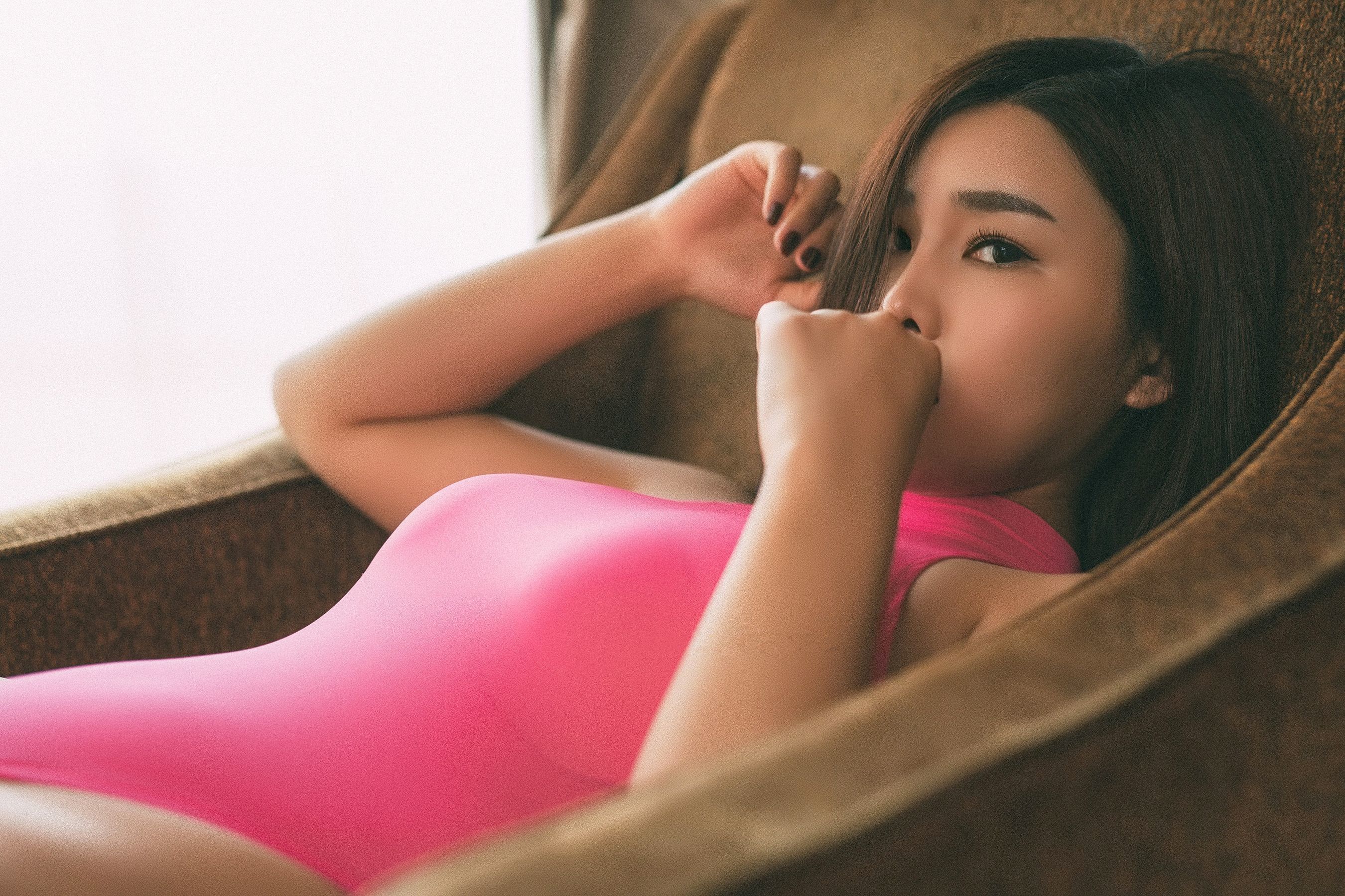 闫盼盼 火红蜜桃 [39P]