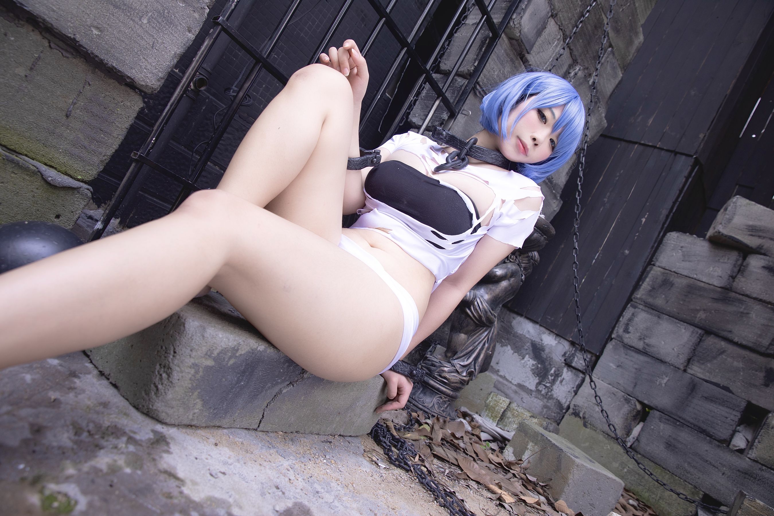 贞子蜜桃 – 碧蓝航线 恰巴耶夫 监狱 [18P]