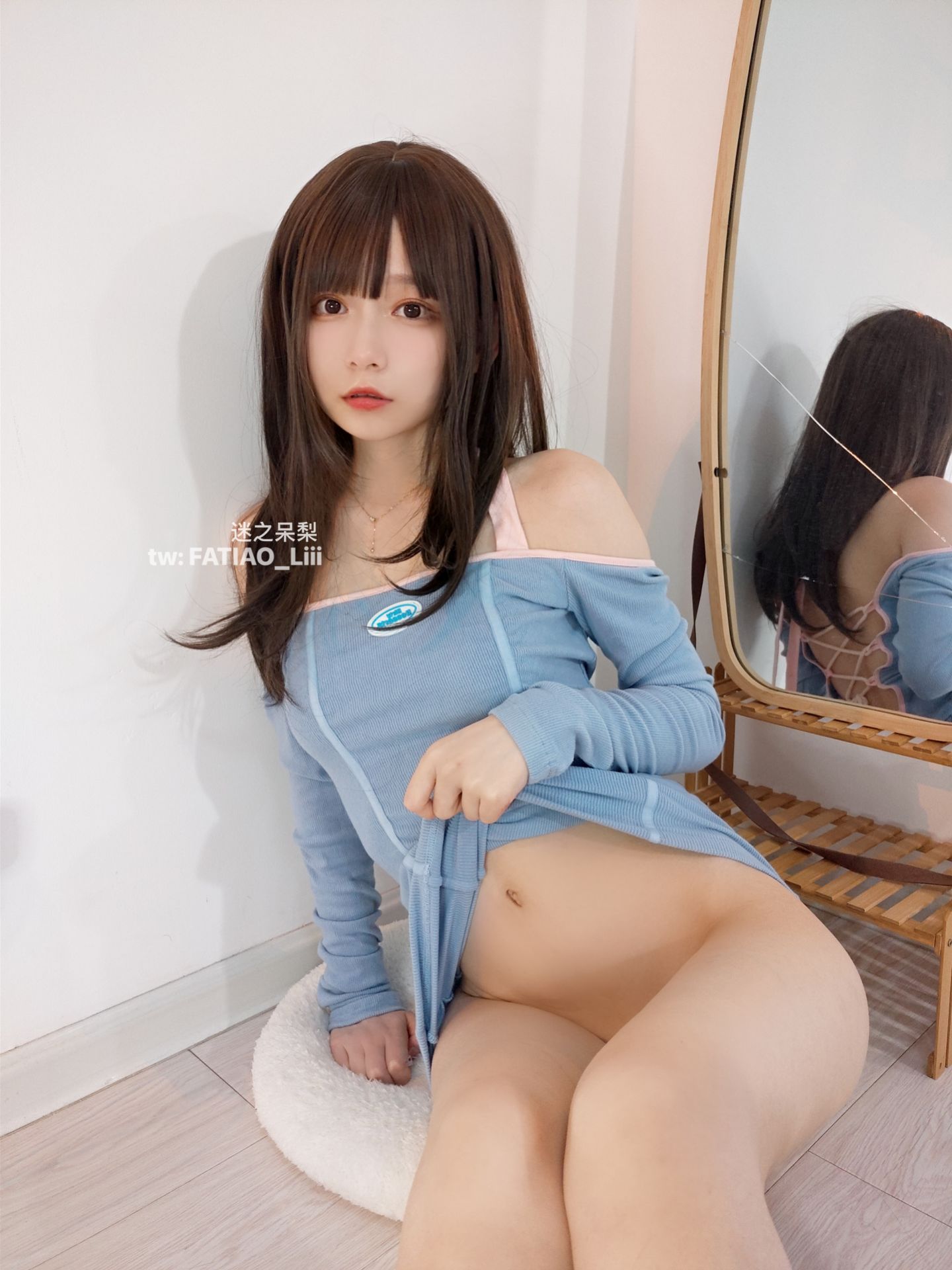 迷之呆梨(发条少女)[fantia] – 兄さん!十二月もよろしくお願いします [20P]