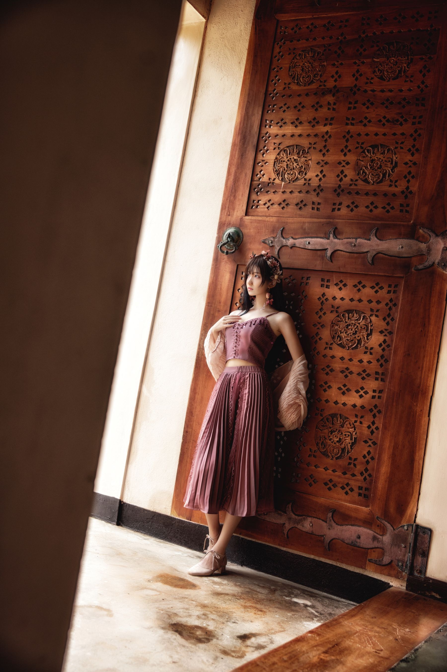 [Cosplay写真] 动漫博主南桃Momoko – 紫日常 [10P]