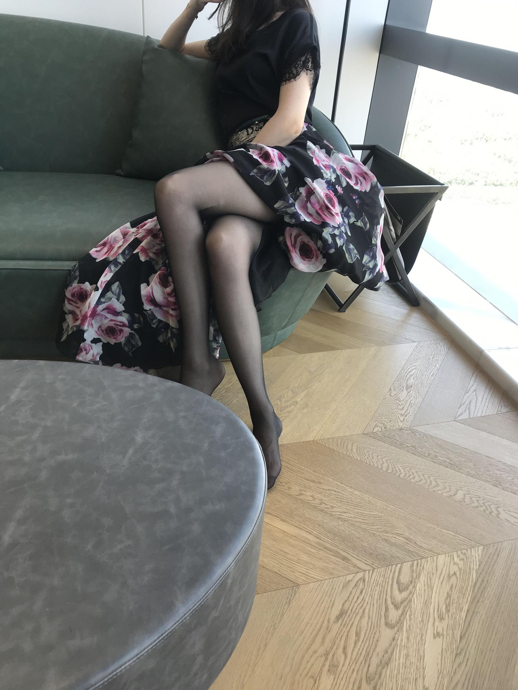 丝足博主麋鹿_Monroe 2020.08.07 奔放牡丹 [11P]