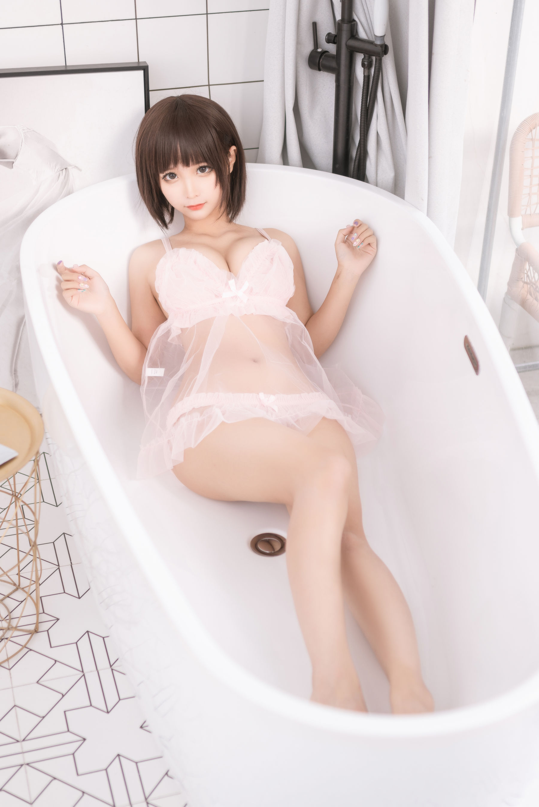 动漫博主蠢沫沫 – 粉纱 [40P]