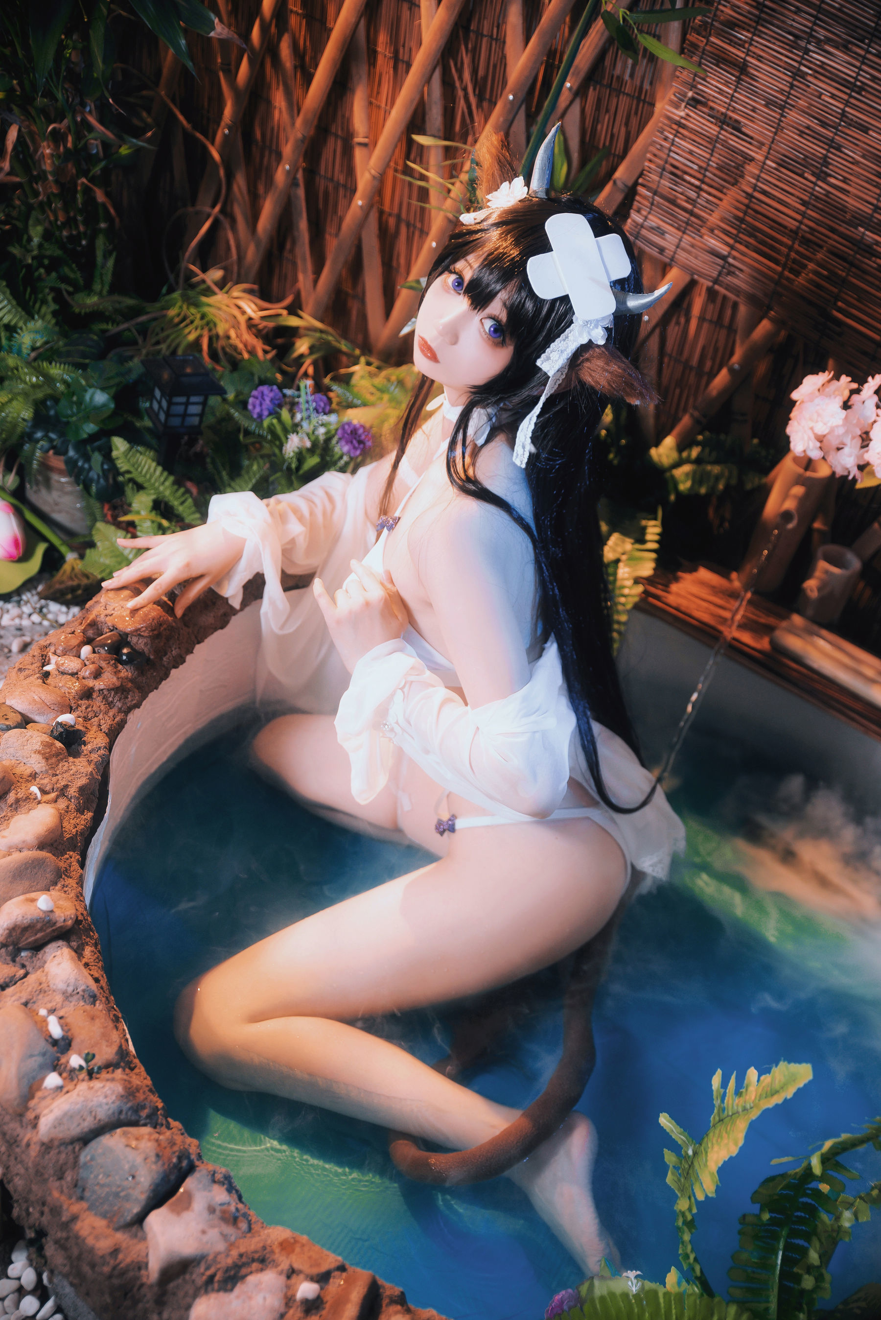 小野寺地瓜 – 小牛泳装 [9P]